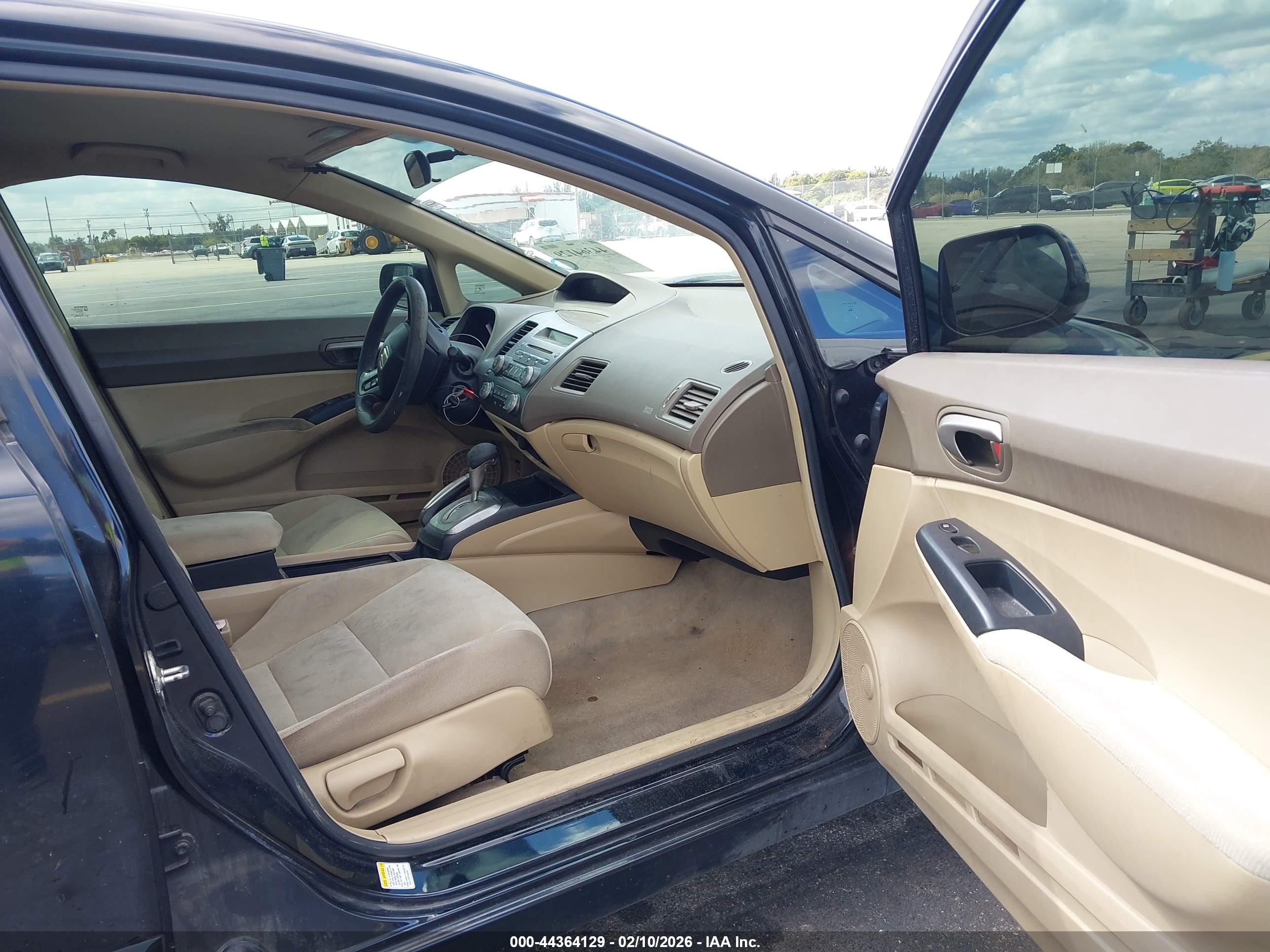 HONDA CIVIC image 5