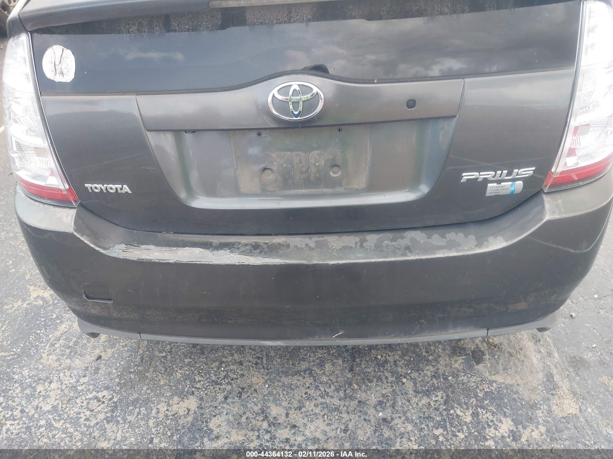 TOYOTA PRIUS image 6