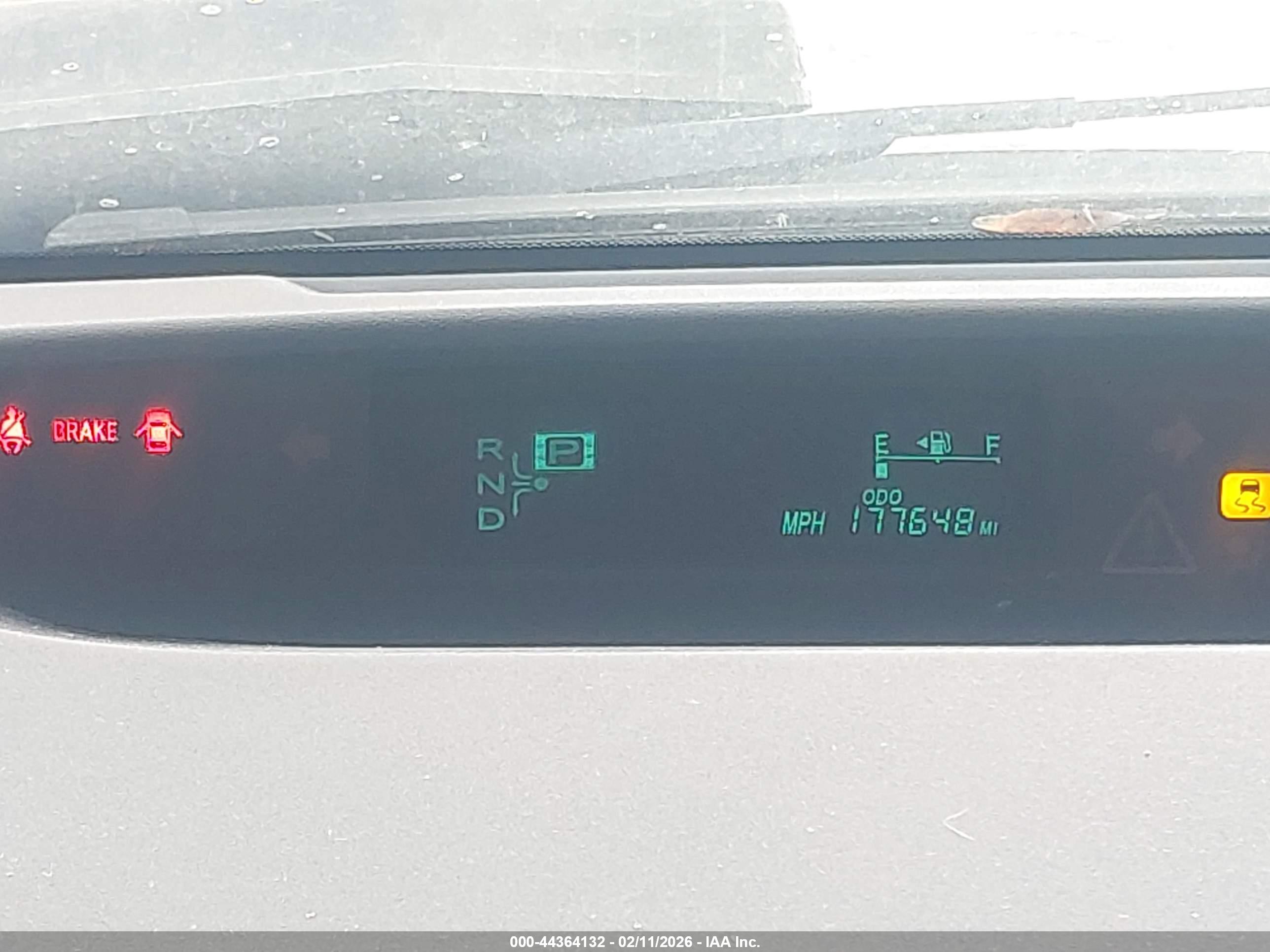 TOYOTA PRIUS image 7