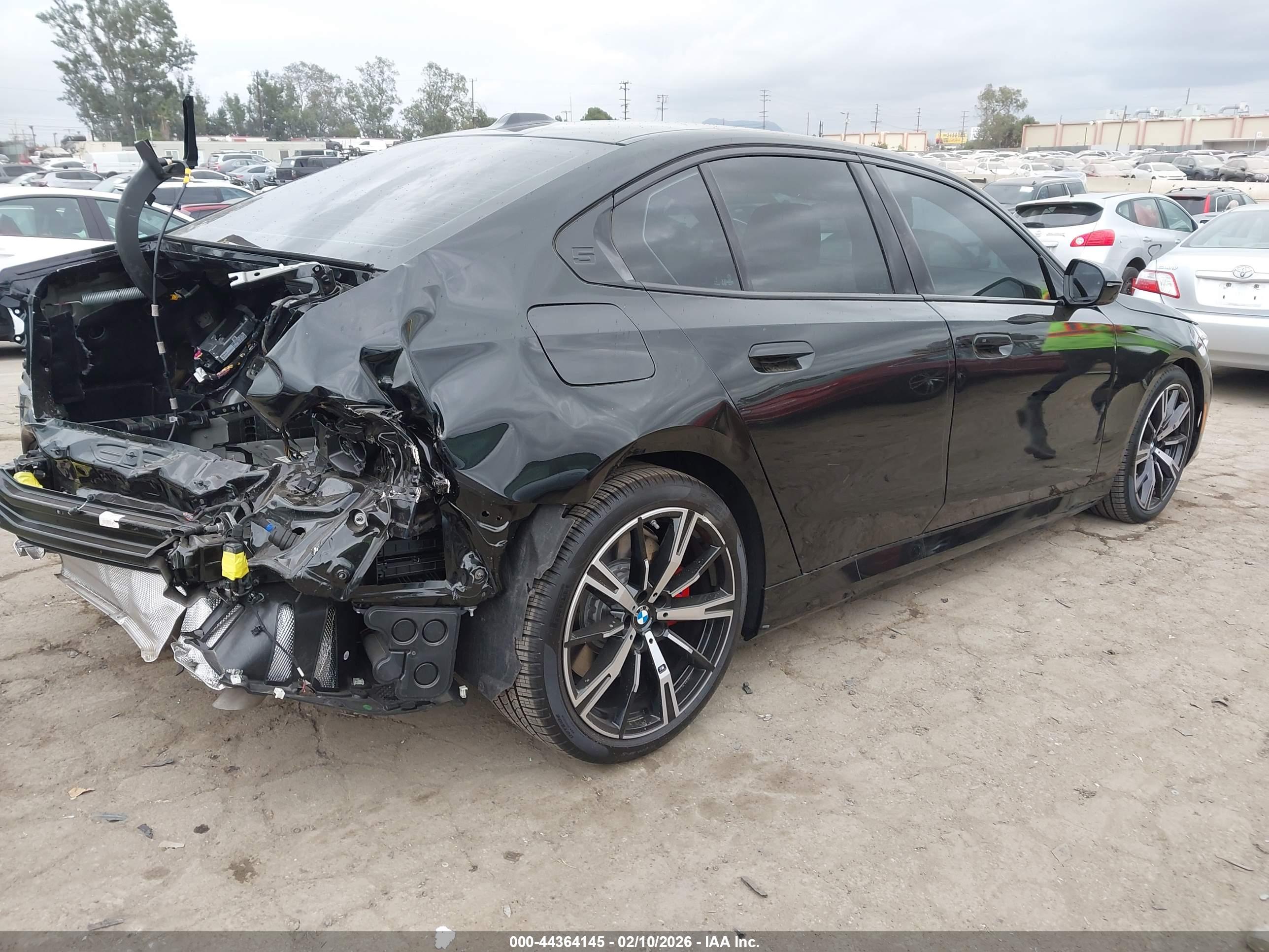 BMW 550E image 4