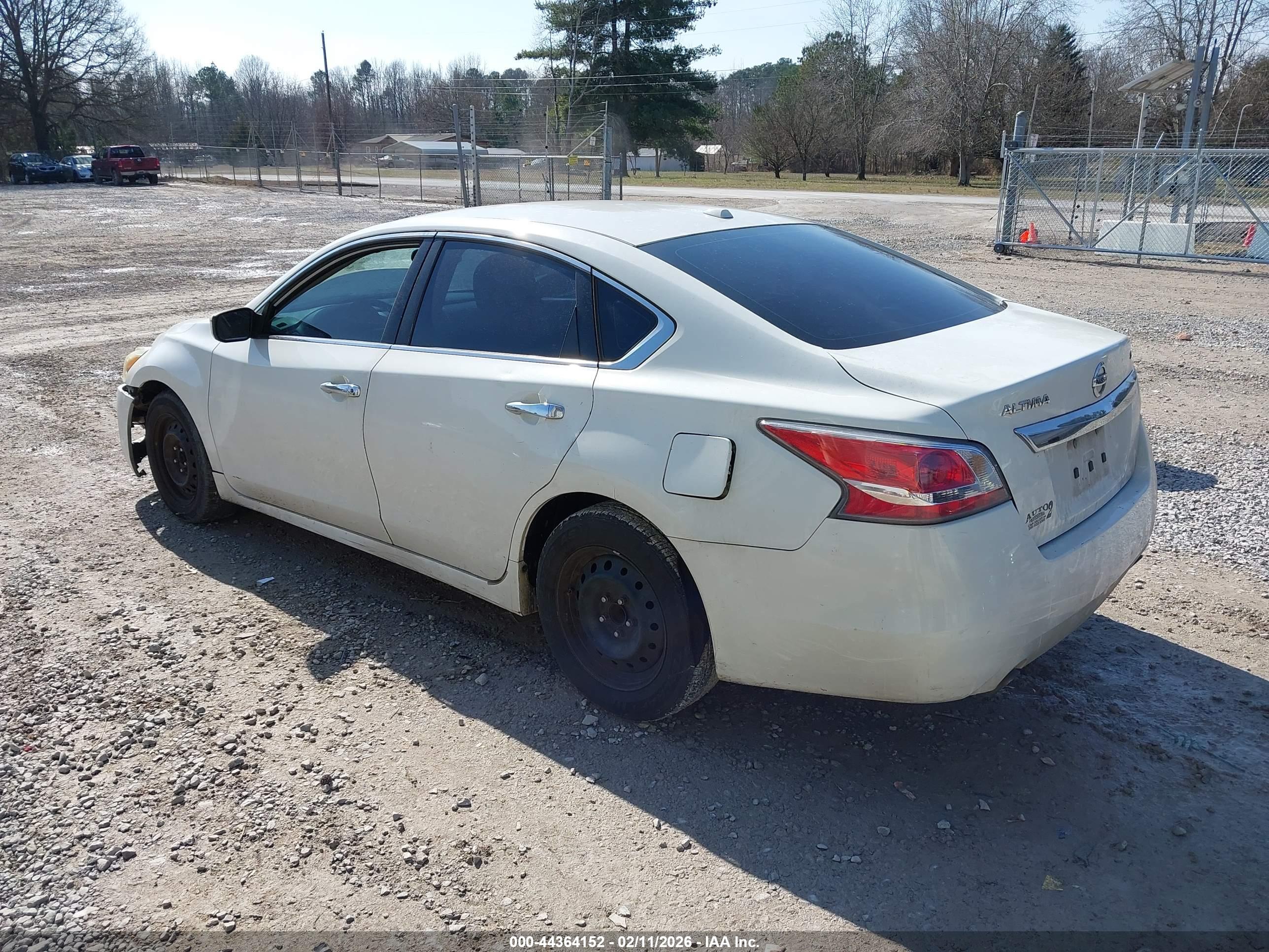 NISSAN ALTIMA image 3