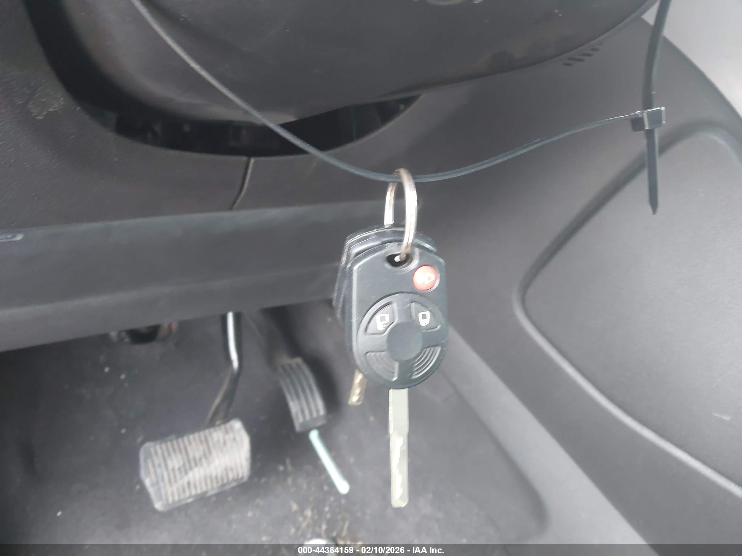 FORD ESCAPE image 11