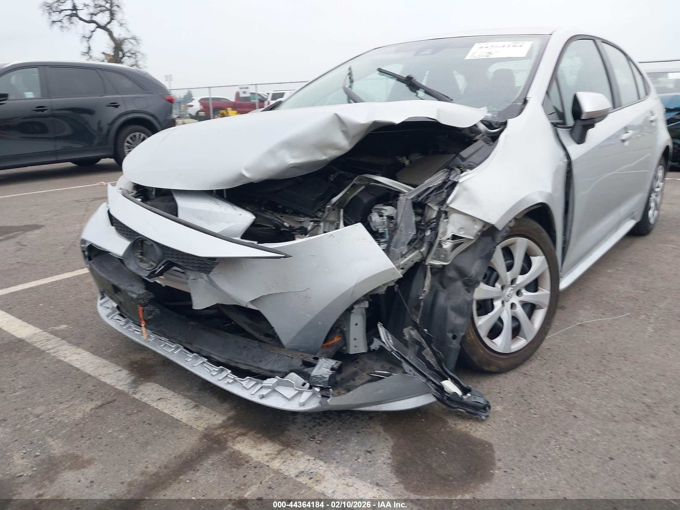 TOYOTA COROLLA image 6
