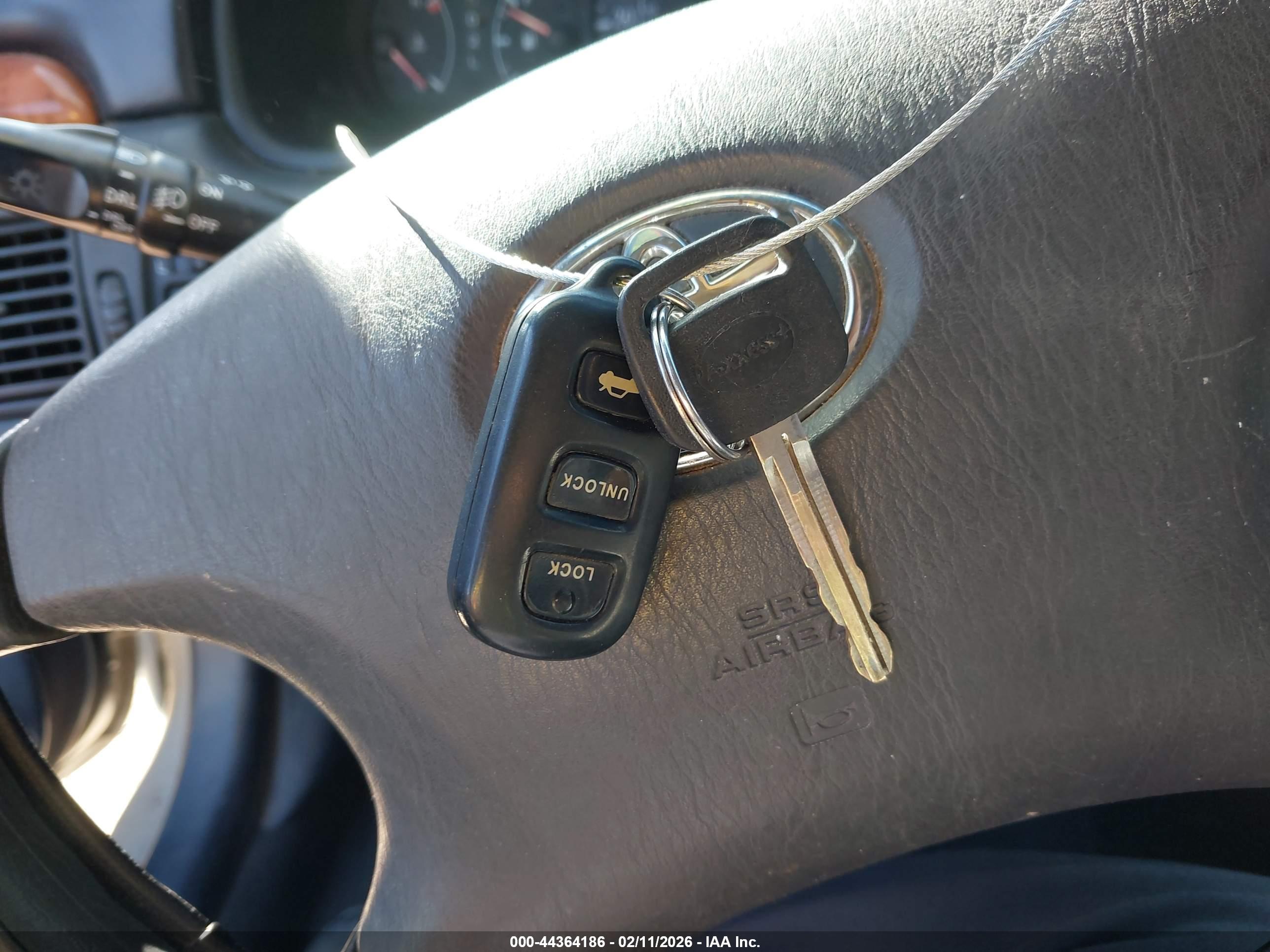 TOYOTA CAMRY image 11