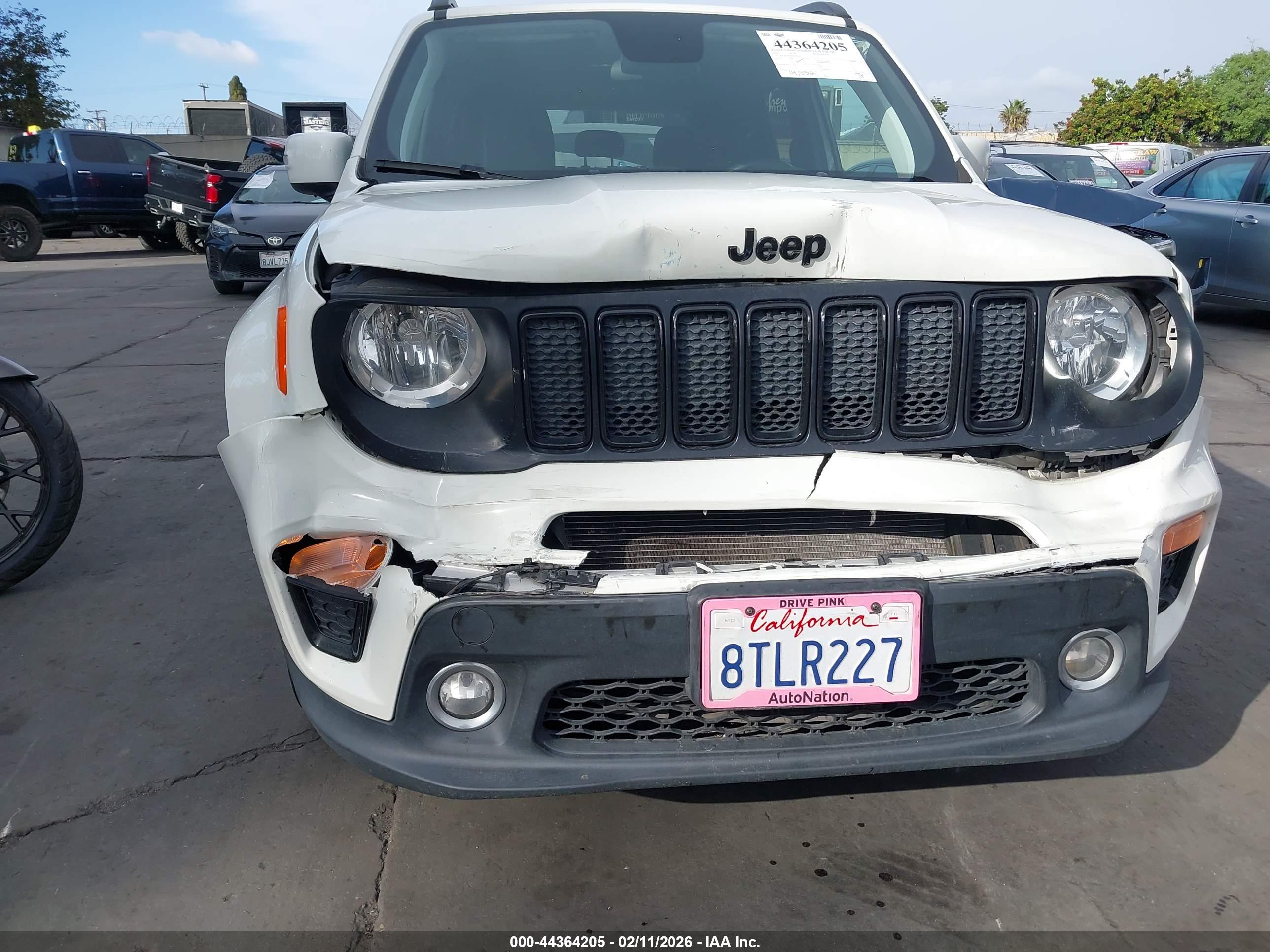 JEEP RENEGADE image 6