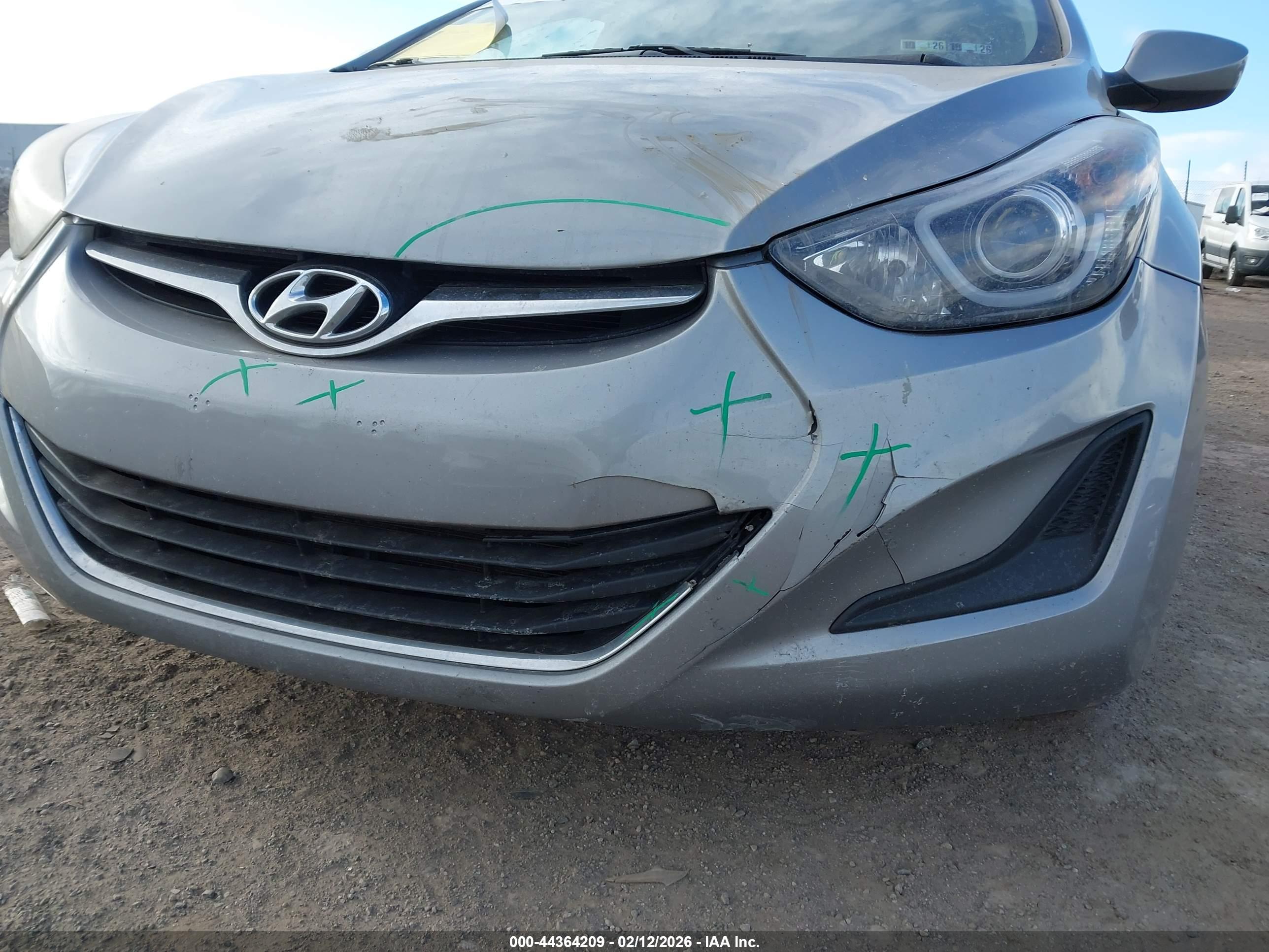 HYUNDAI ELANTRA image 6