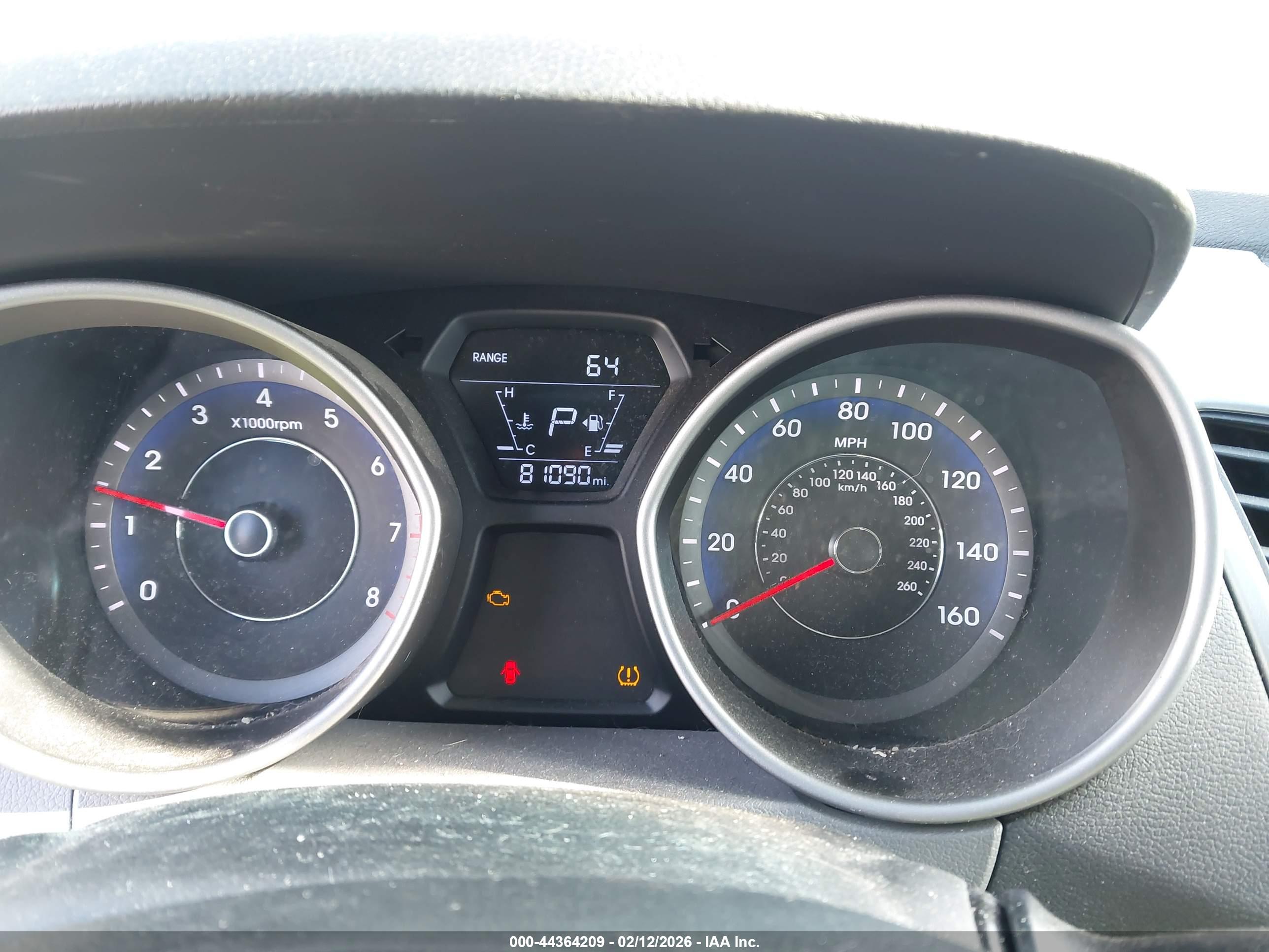 HYUNDAI ELANTRA image 7