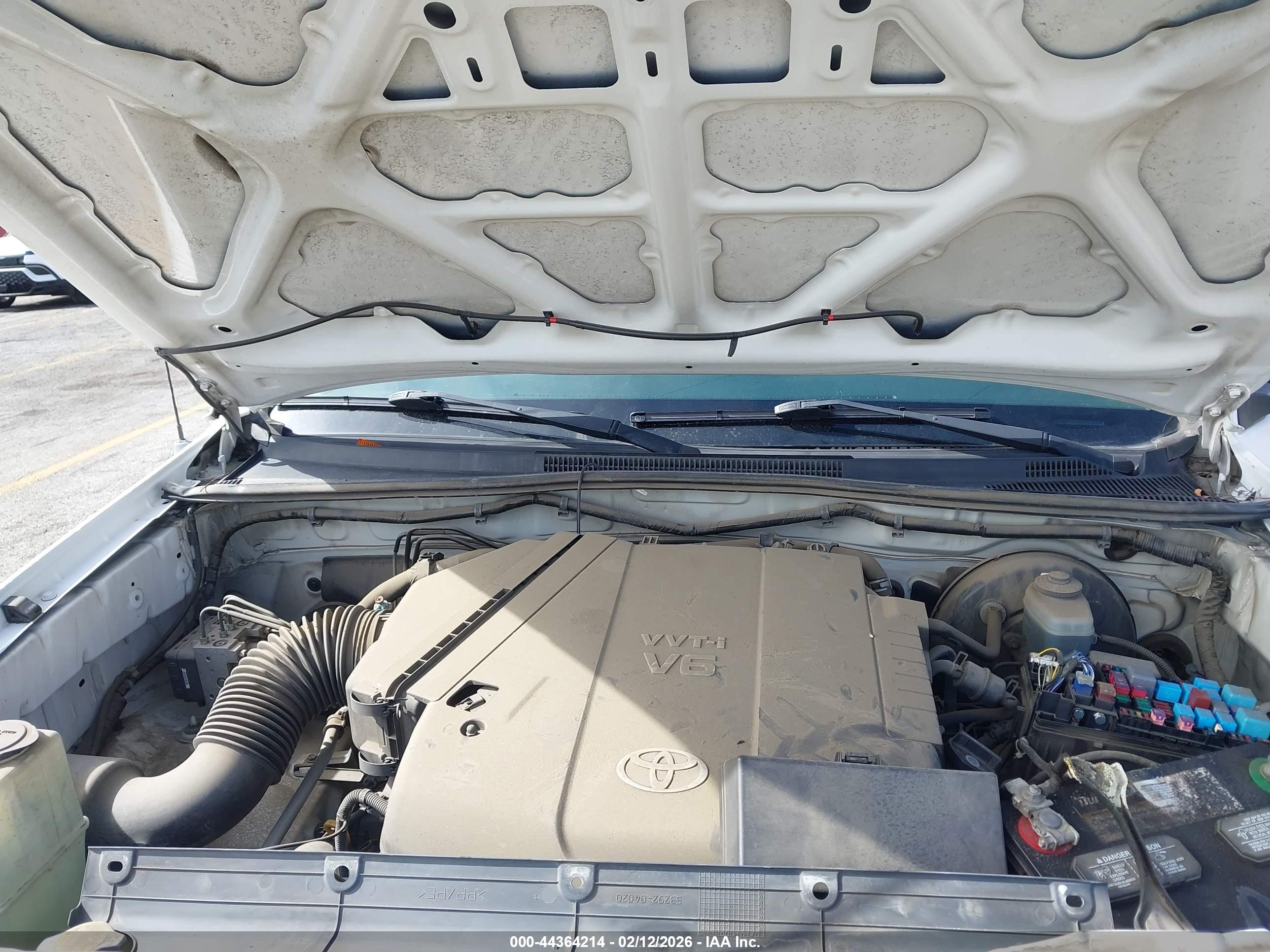 TOYOTA TACOMA image 10