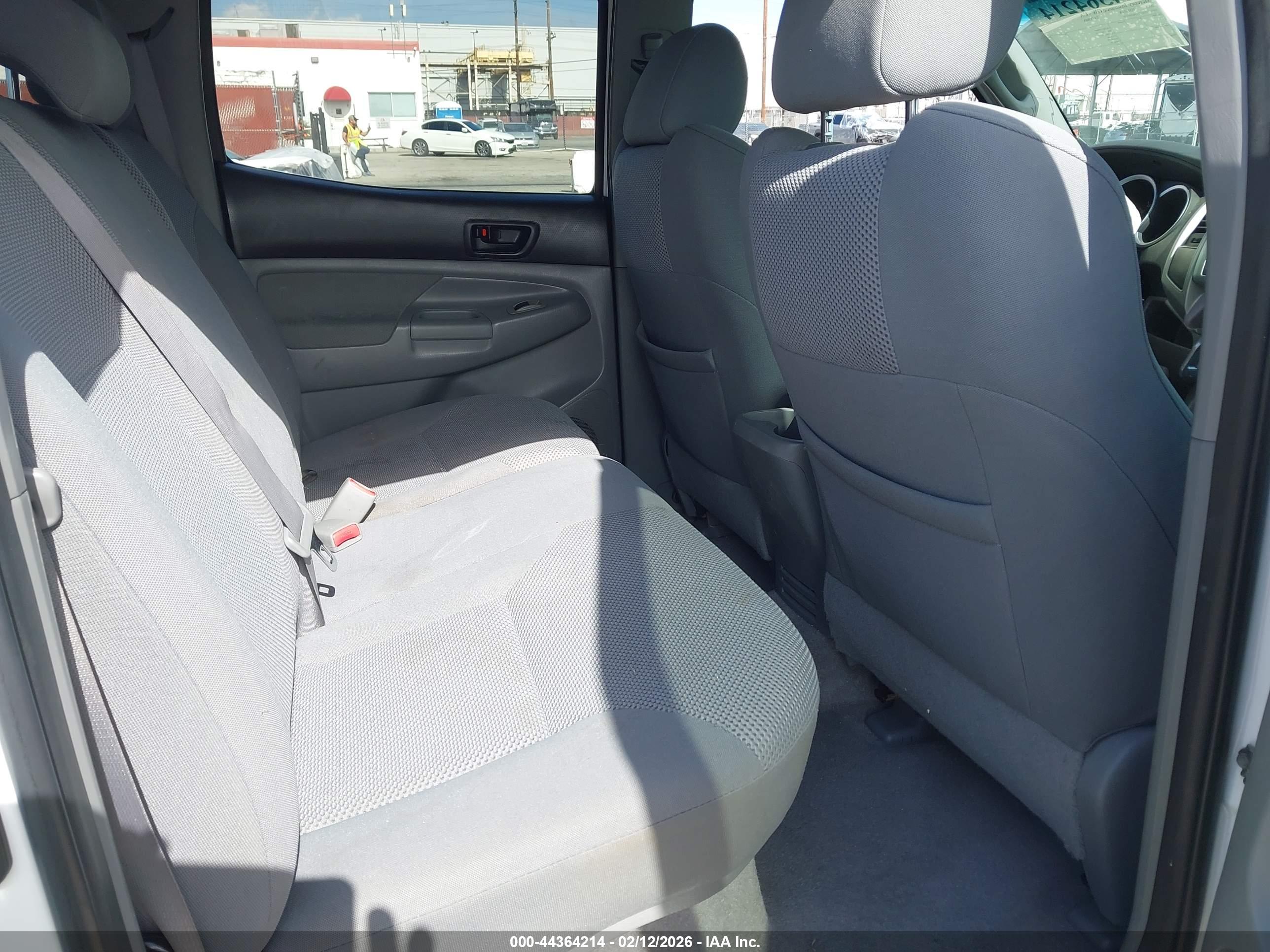 TOYOTA TACOMA image 8