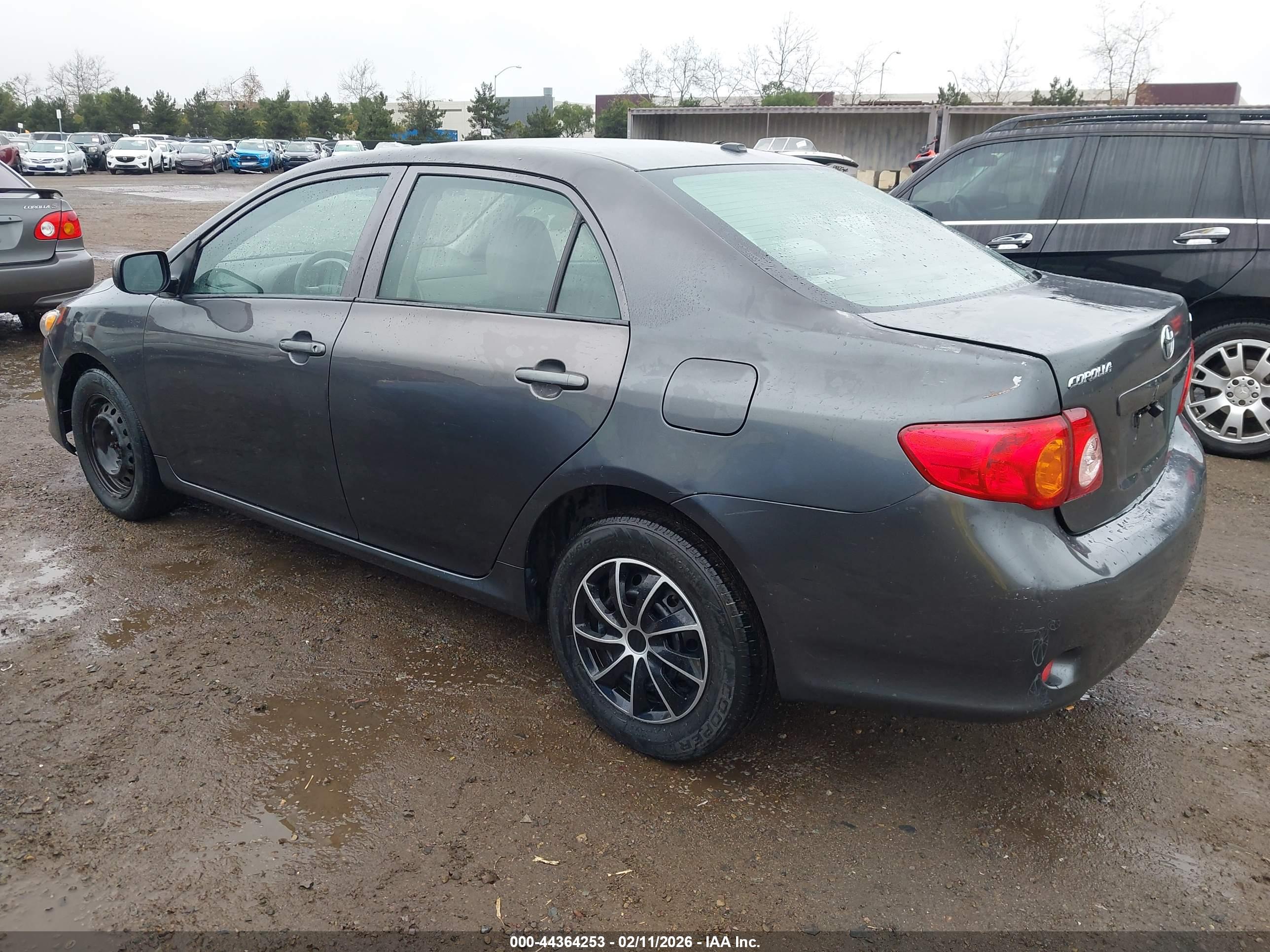 TOYOTA COROLLA image 3