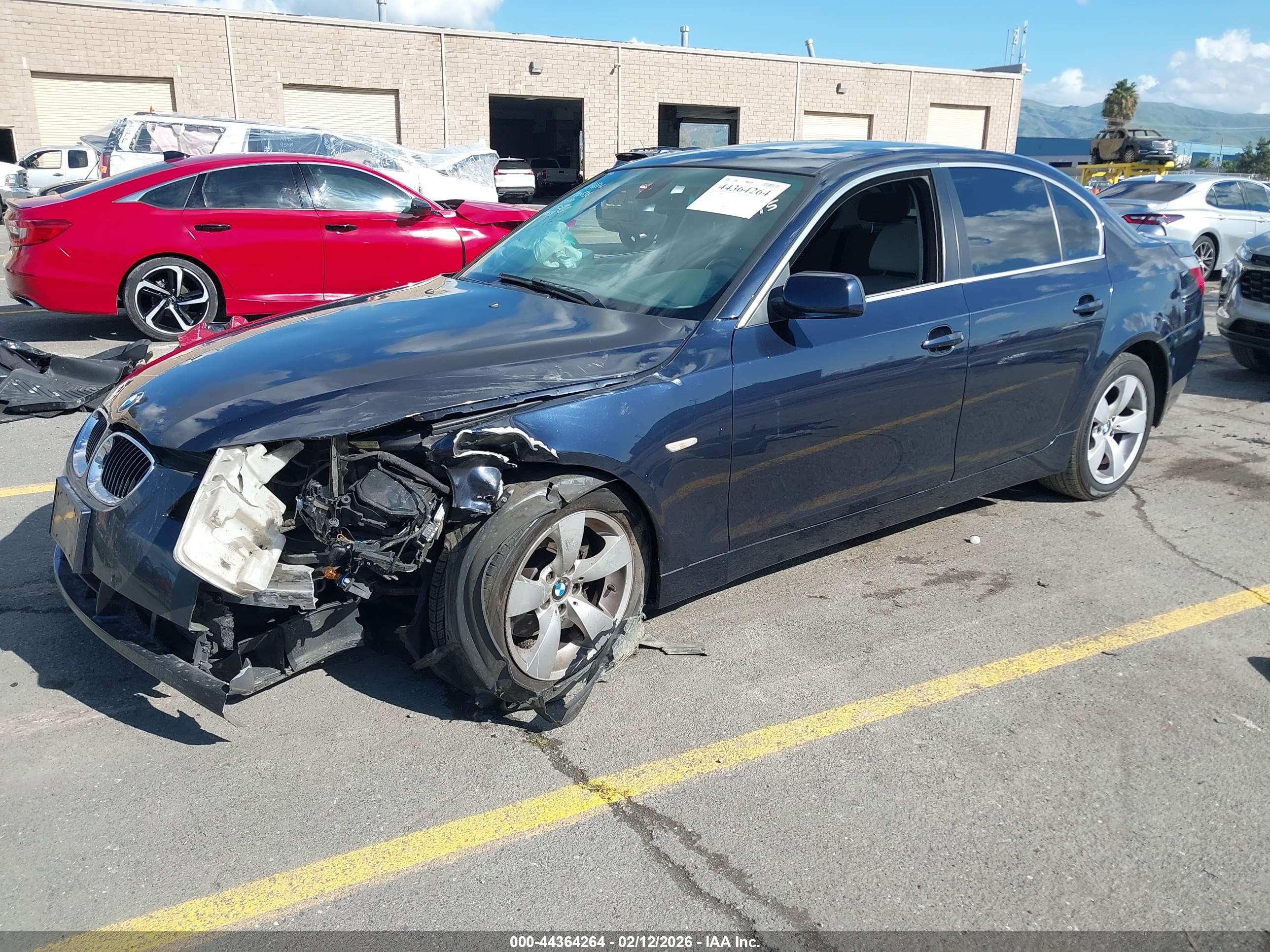 BMW 525I image 2