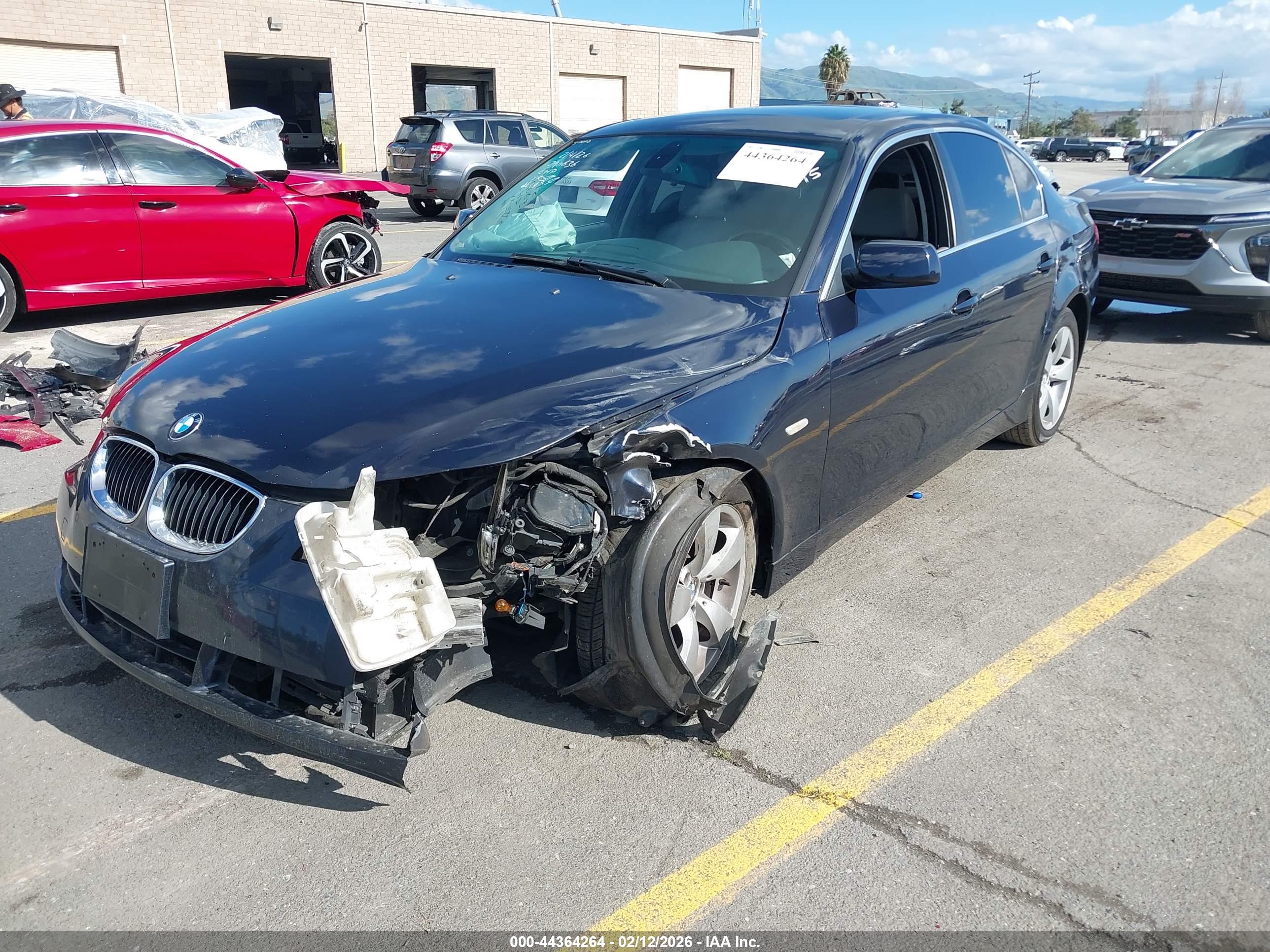 BMW 525I image 6