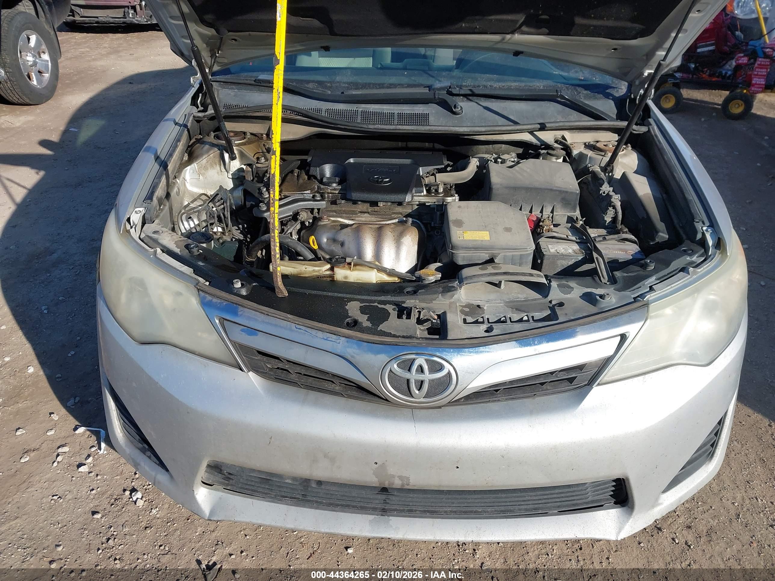 TOYOTA CAMRY image 10