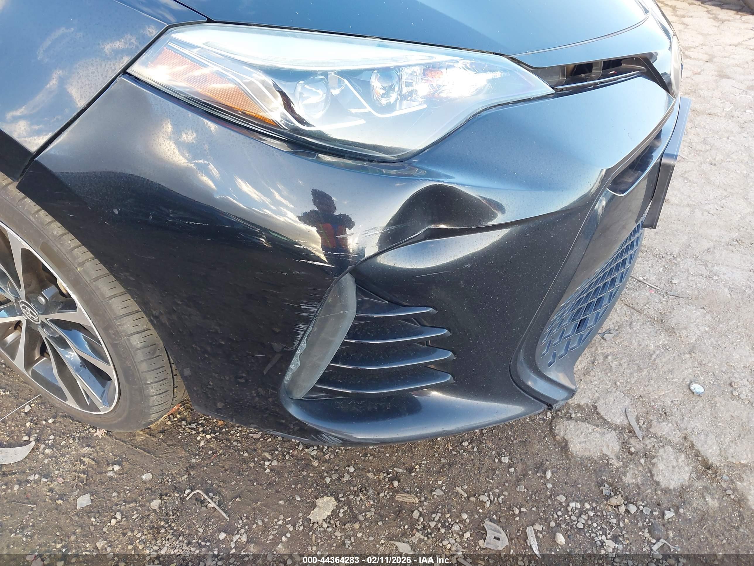 TOYOTA COROLLA image 6