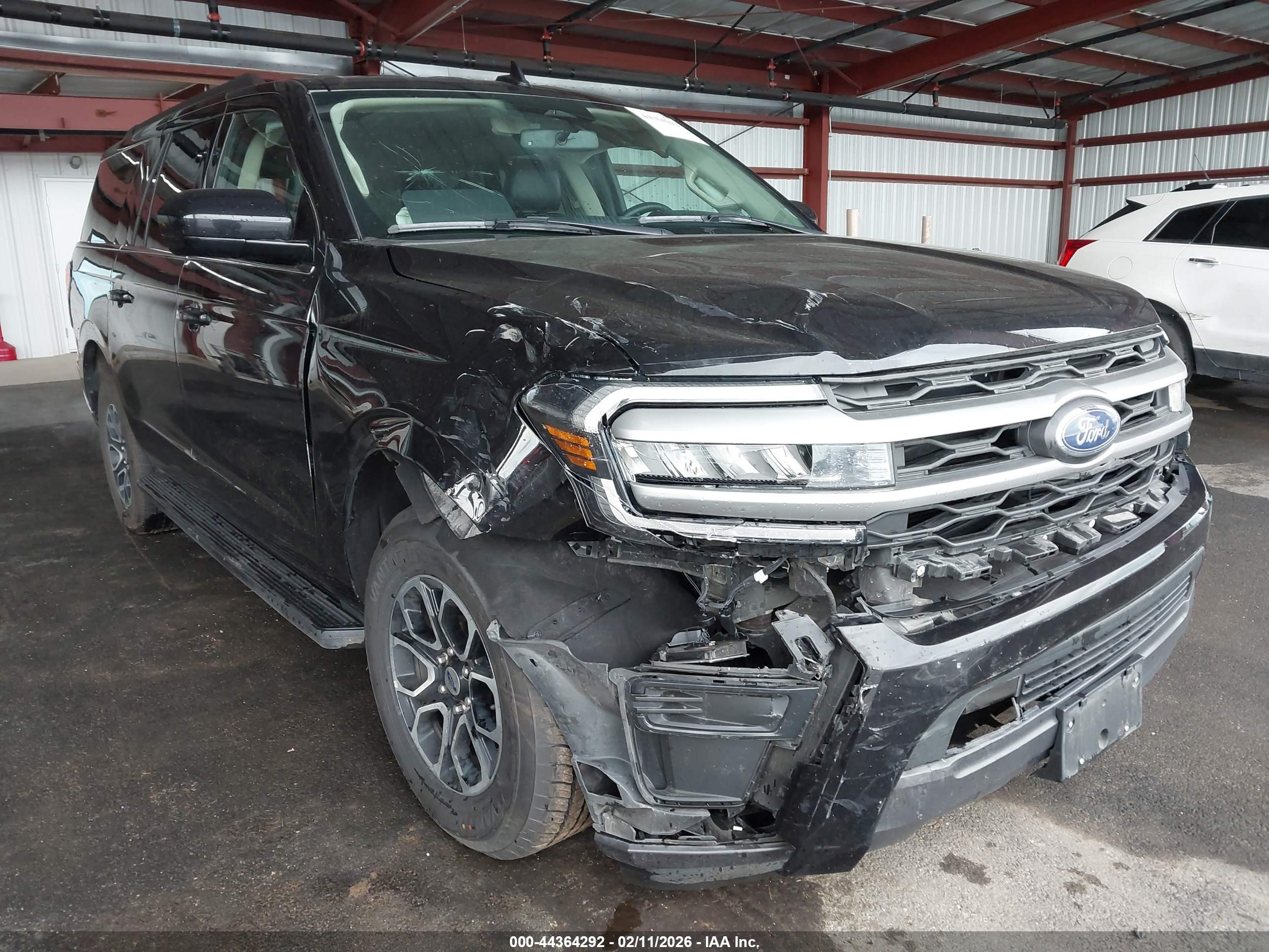 FORD EXPEDITION image 6