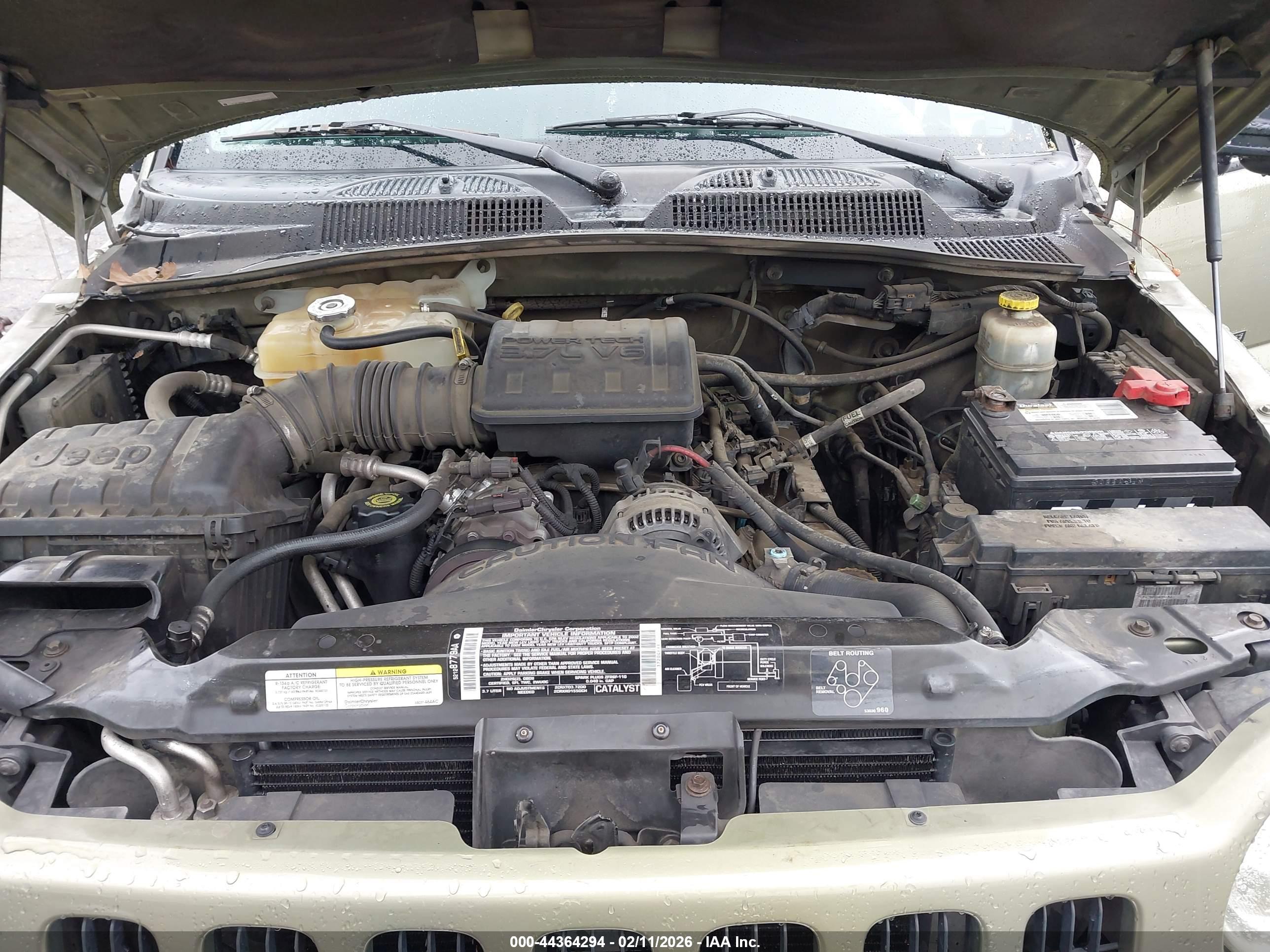 JEEP LIBERTY image 10