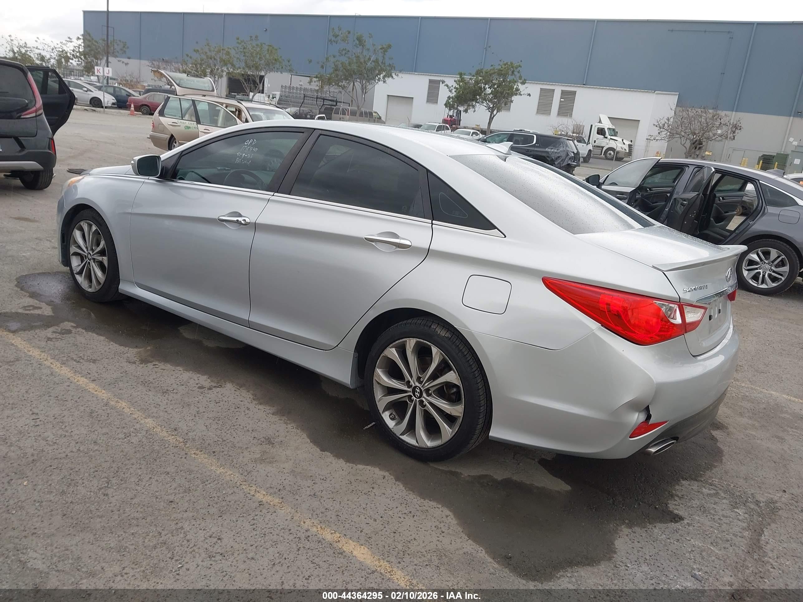 HYUNDAI SONATA image 3