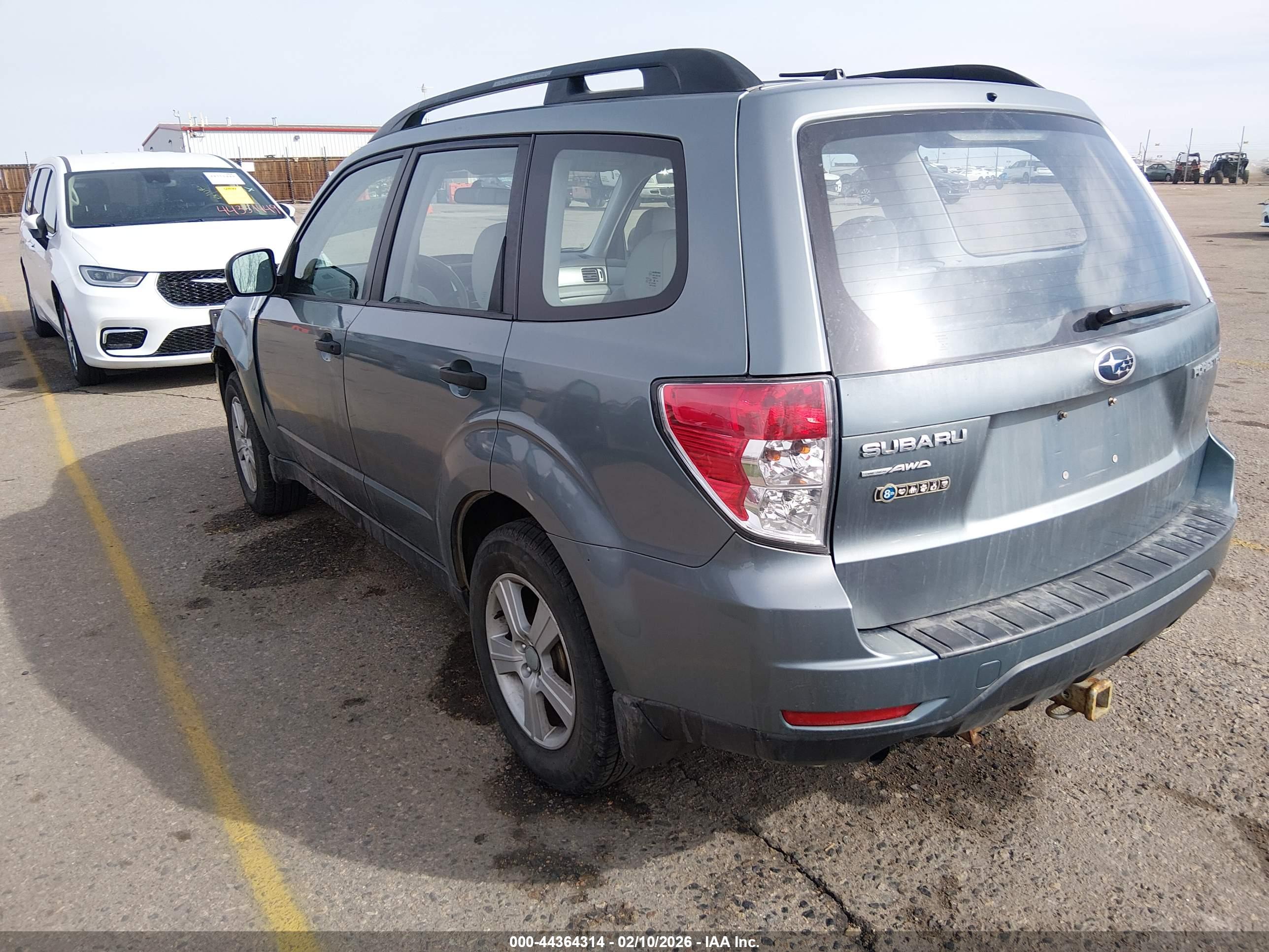 SUBARU FORESTER image 3