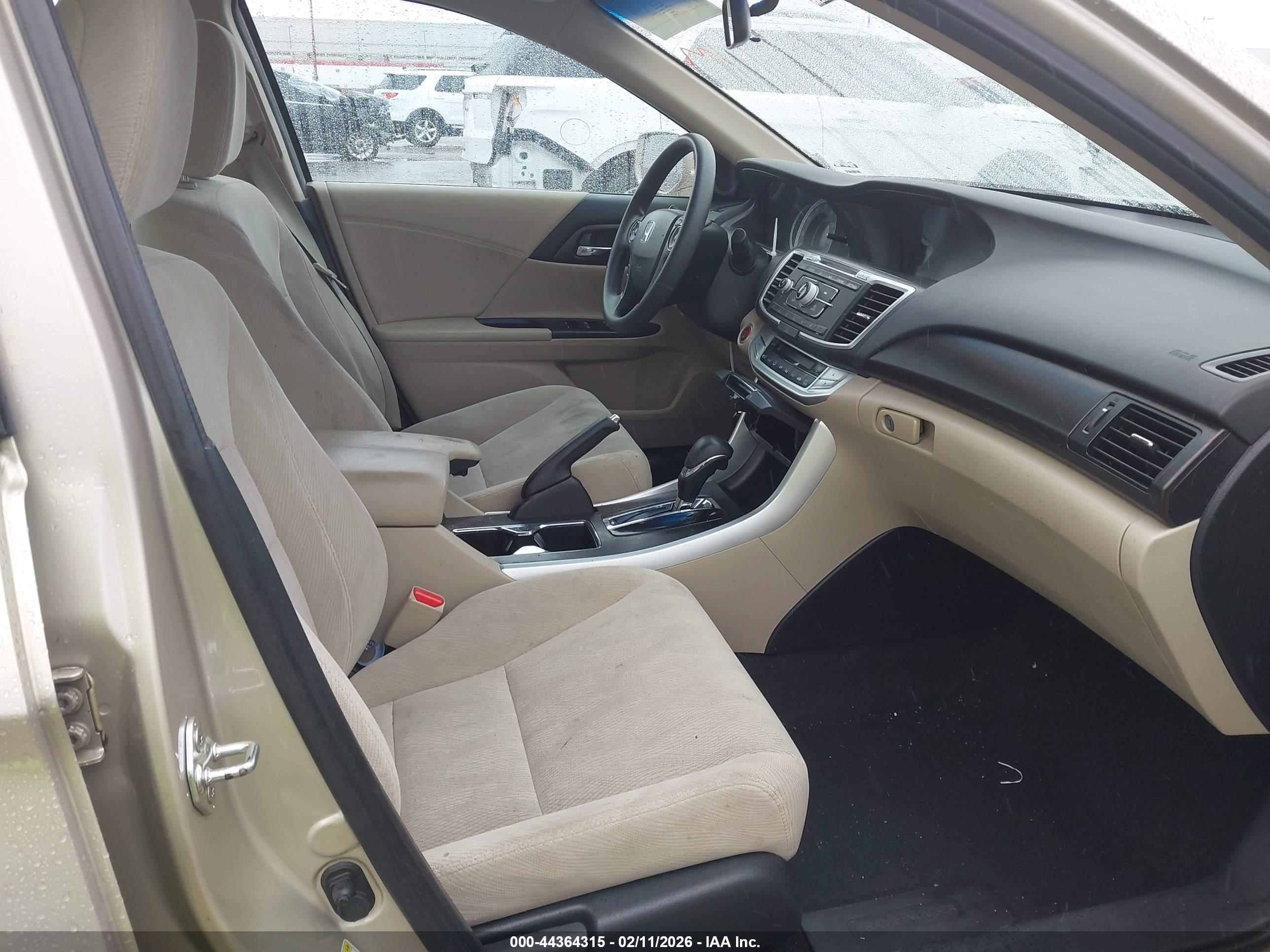 HONDA ACCORD image 5