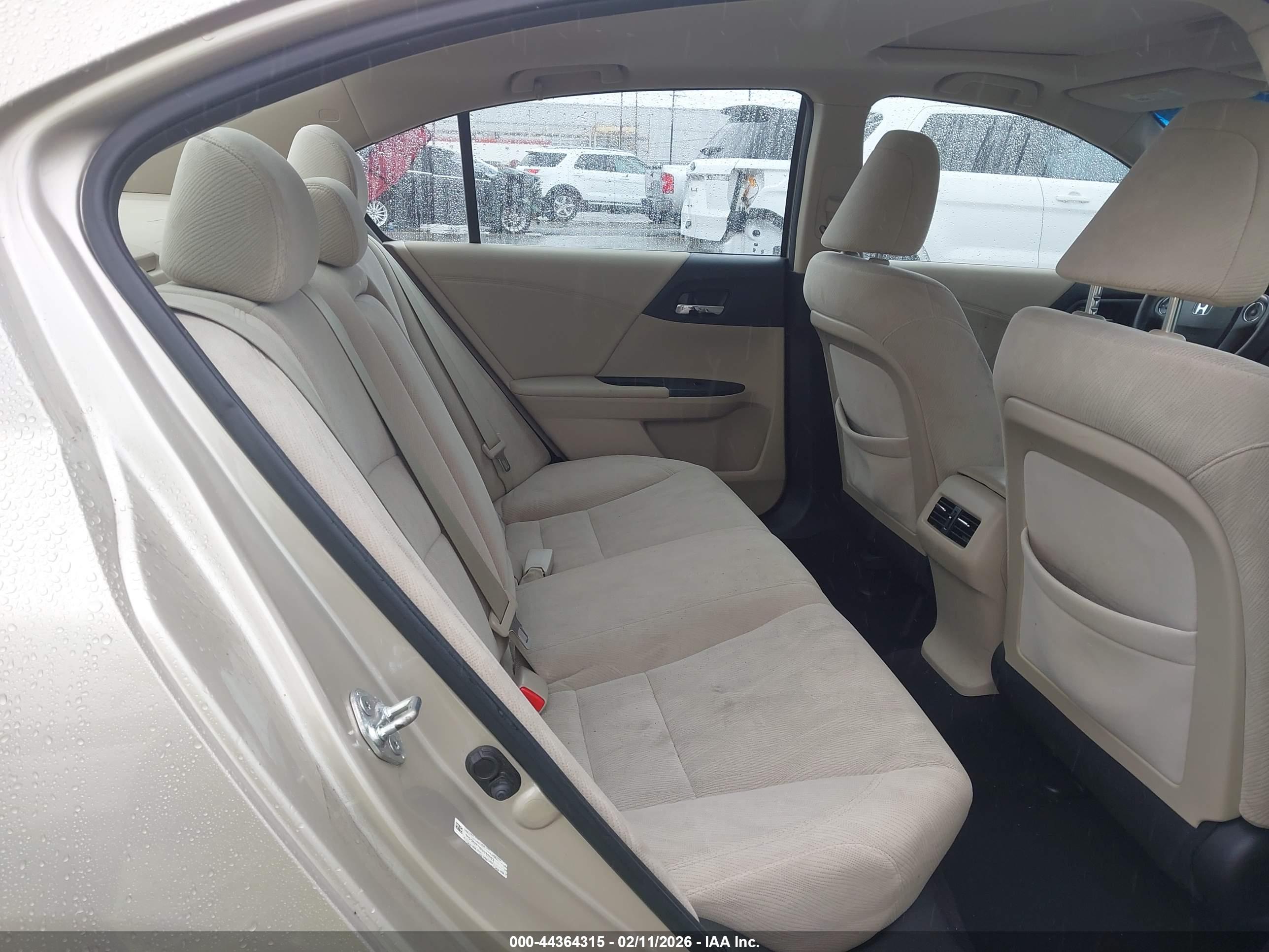 HONDA ACCORD image 8
