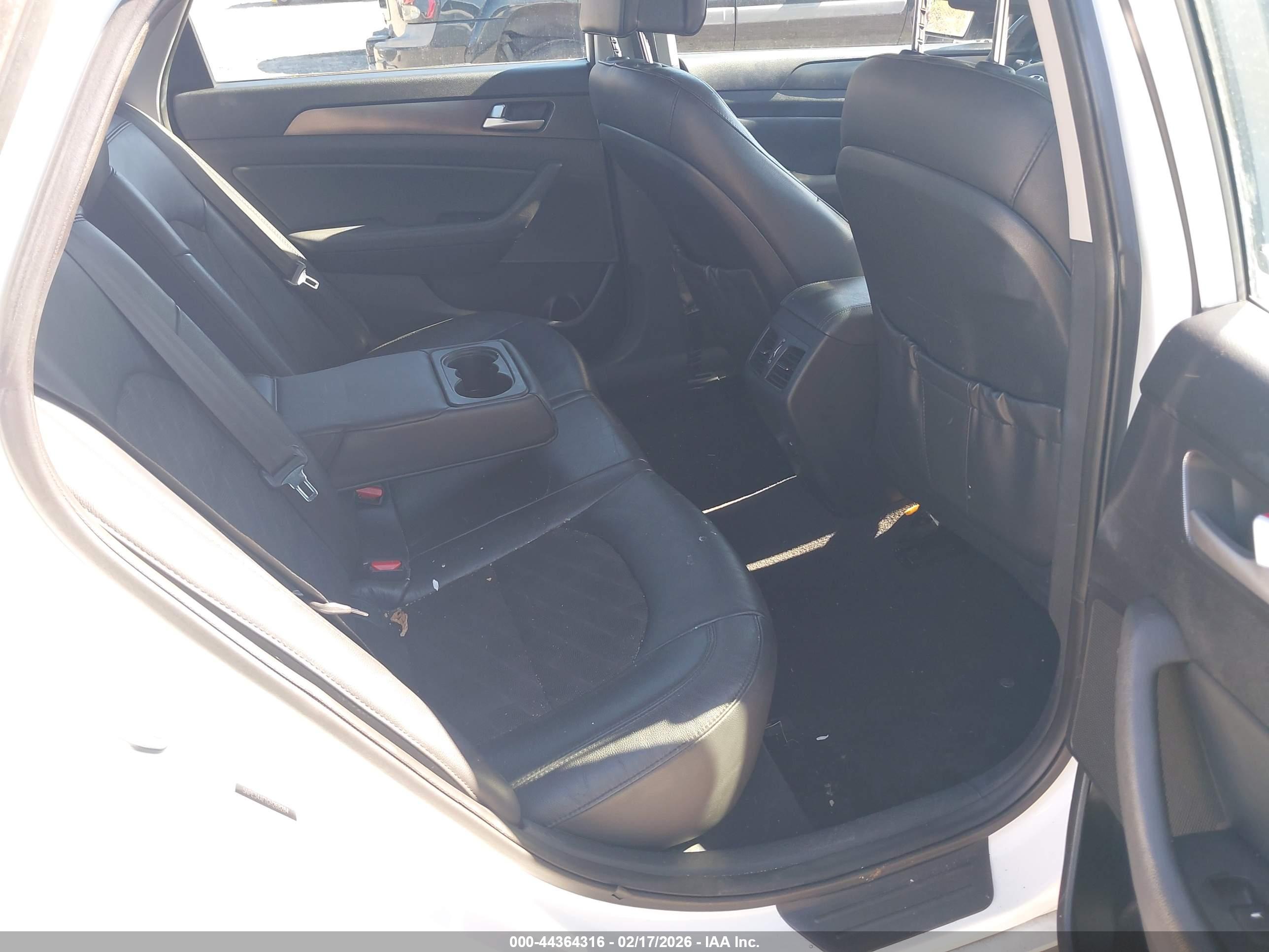 HYUNDAI SONATA image 8