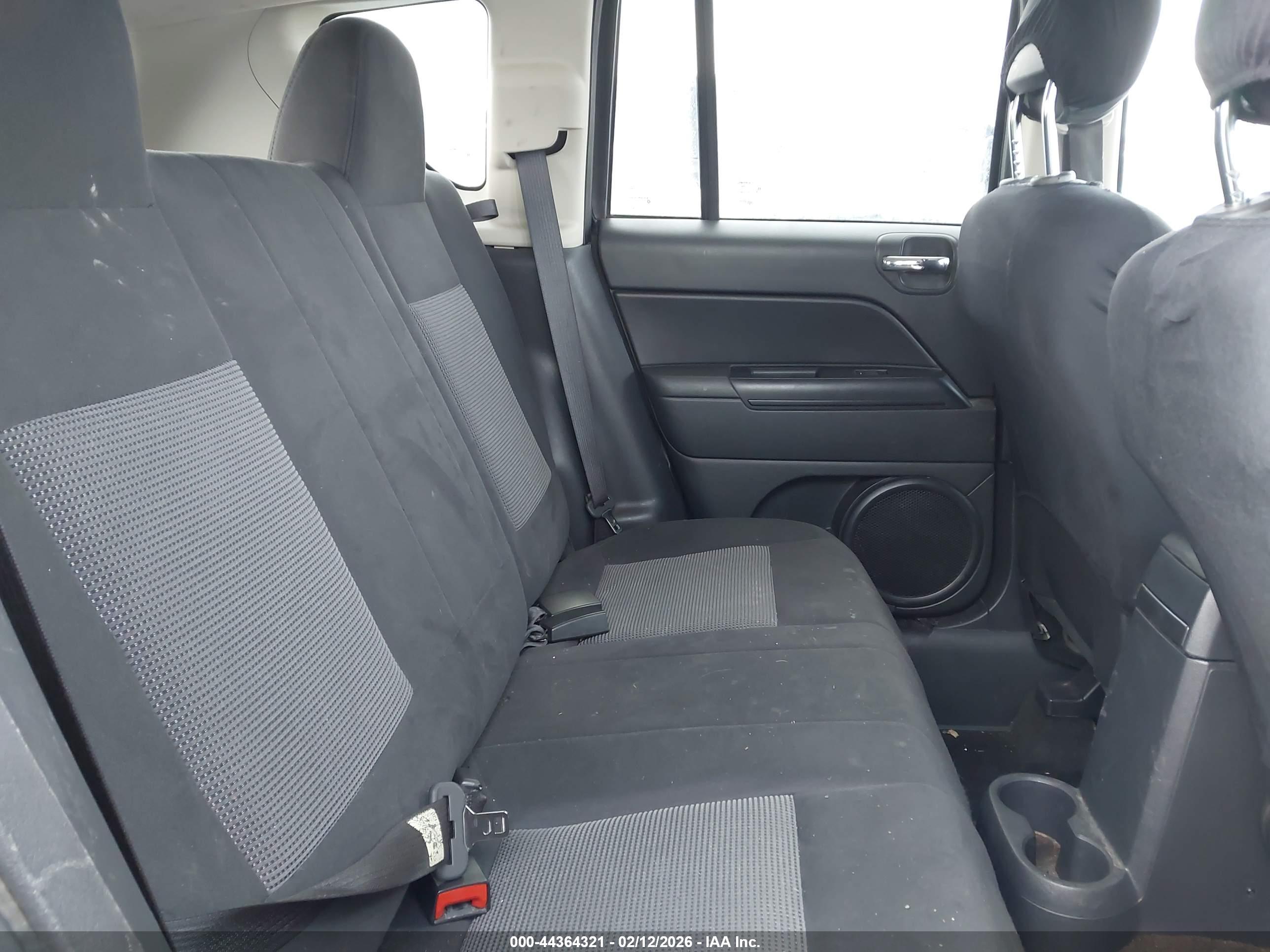 JEEP COMPASS image 8