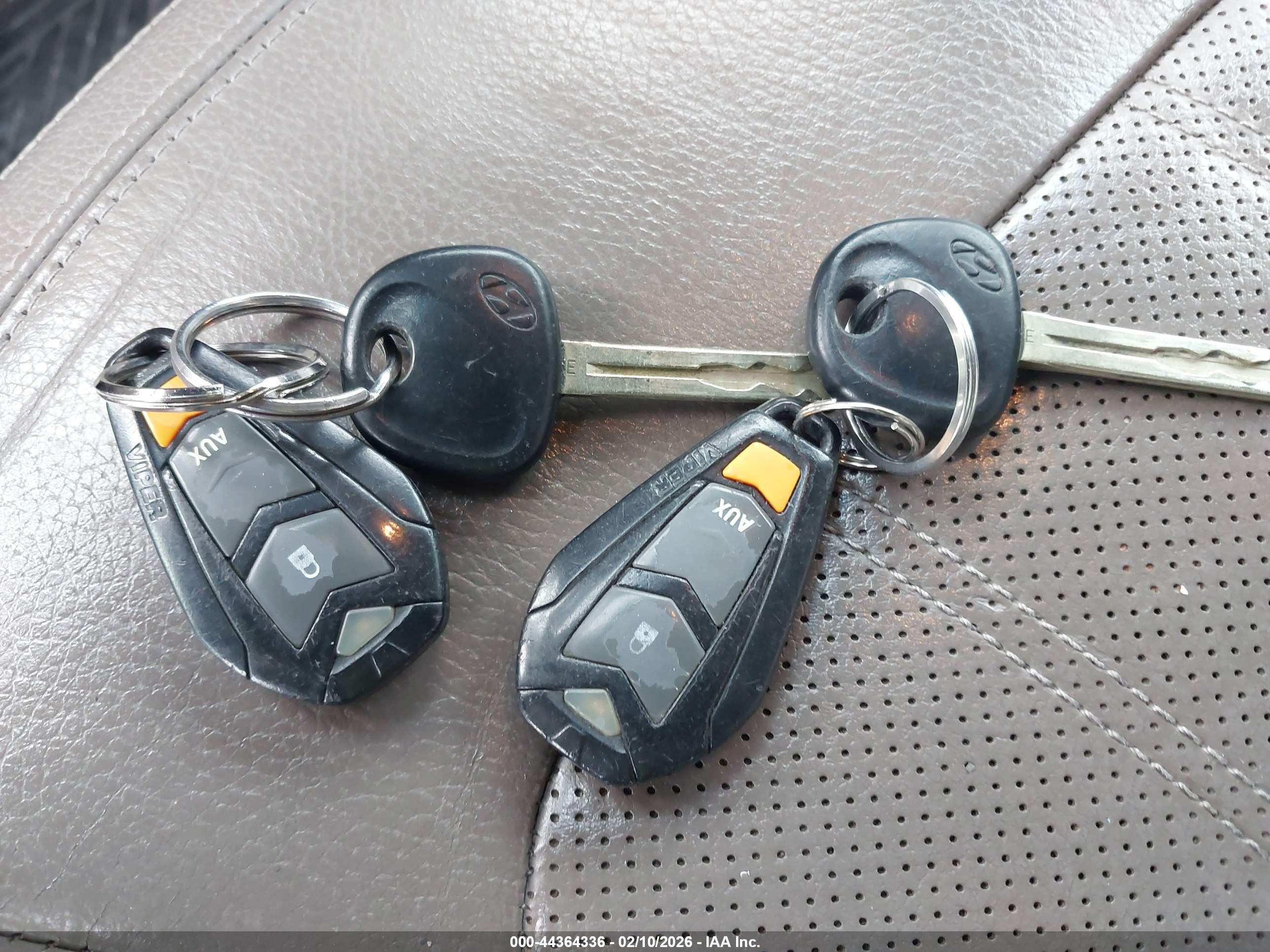 HYUNDAI TUCSON image 11