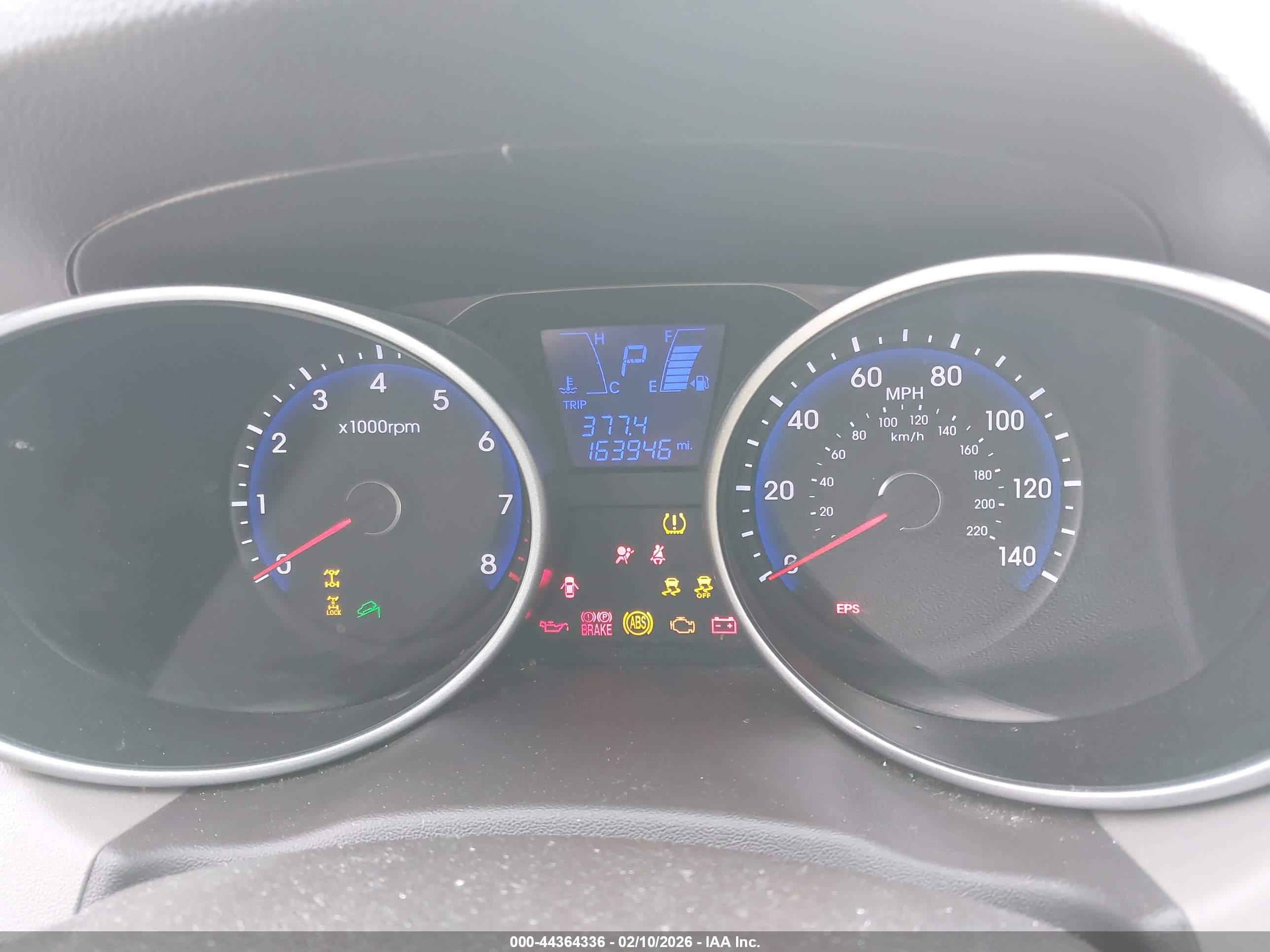 HYUNDAI TUCSON image 7