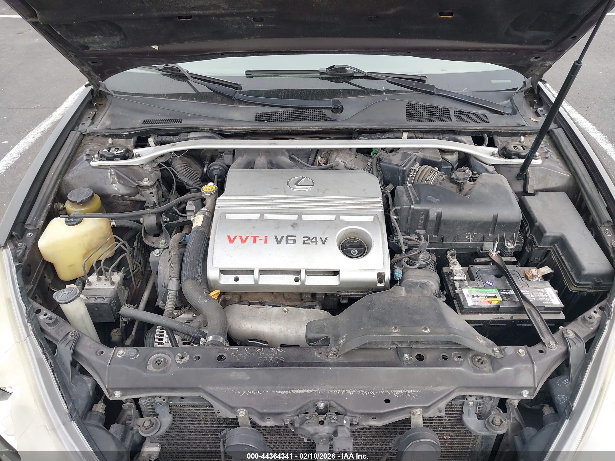LEXUS ES image 10