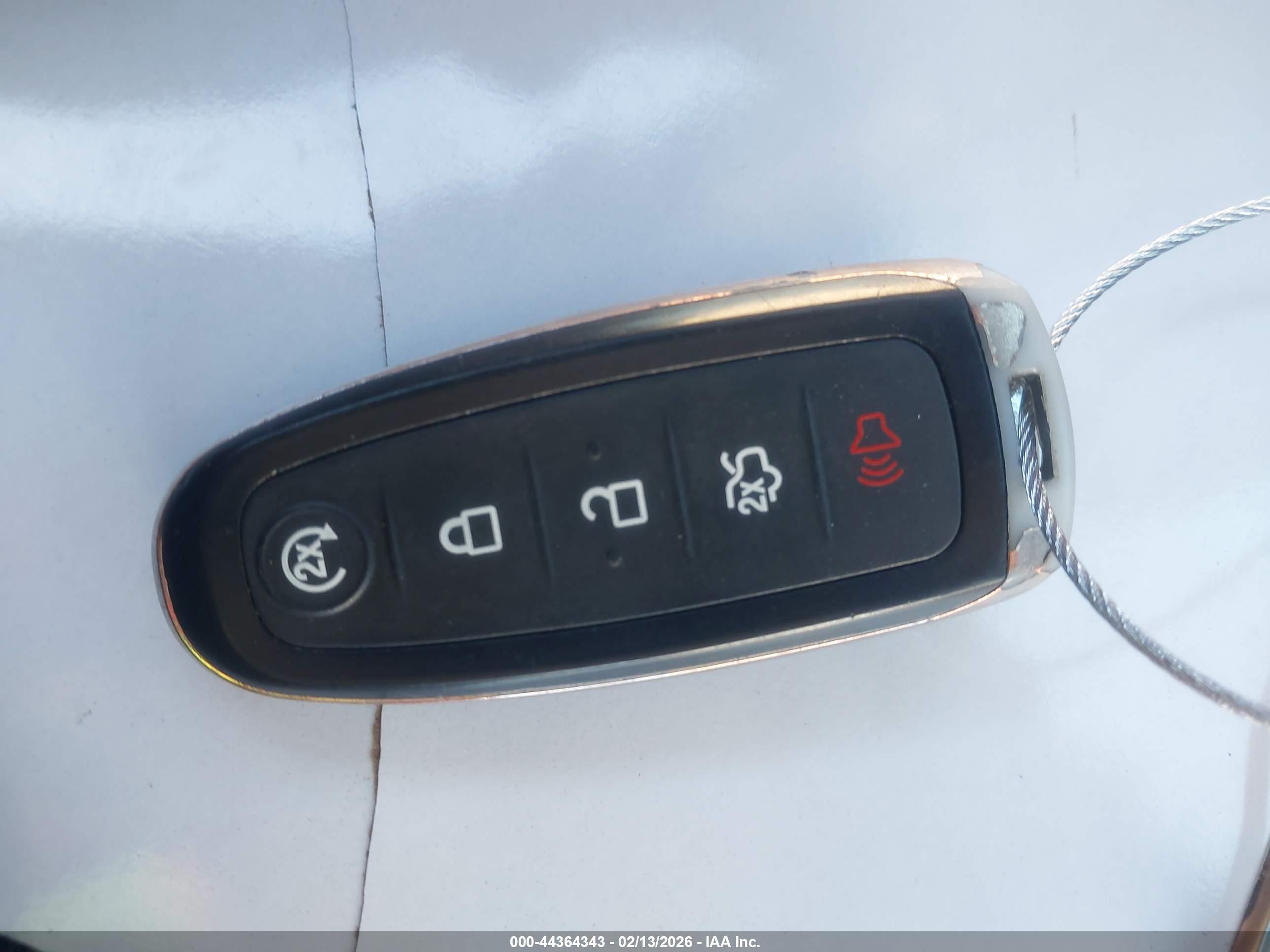 FORD ESCAPE image 11