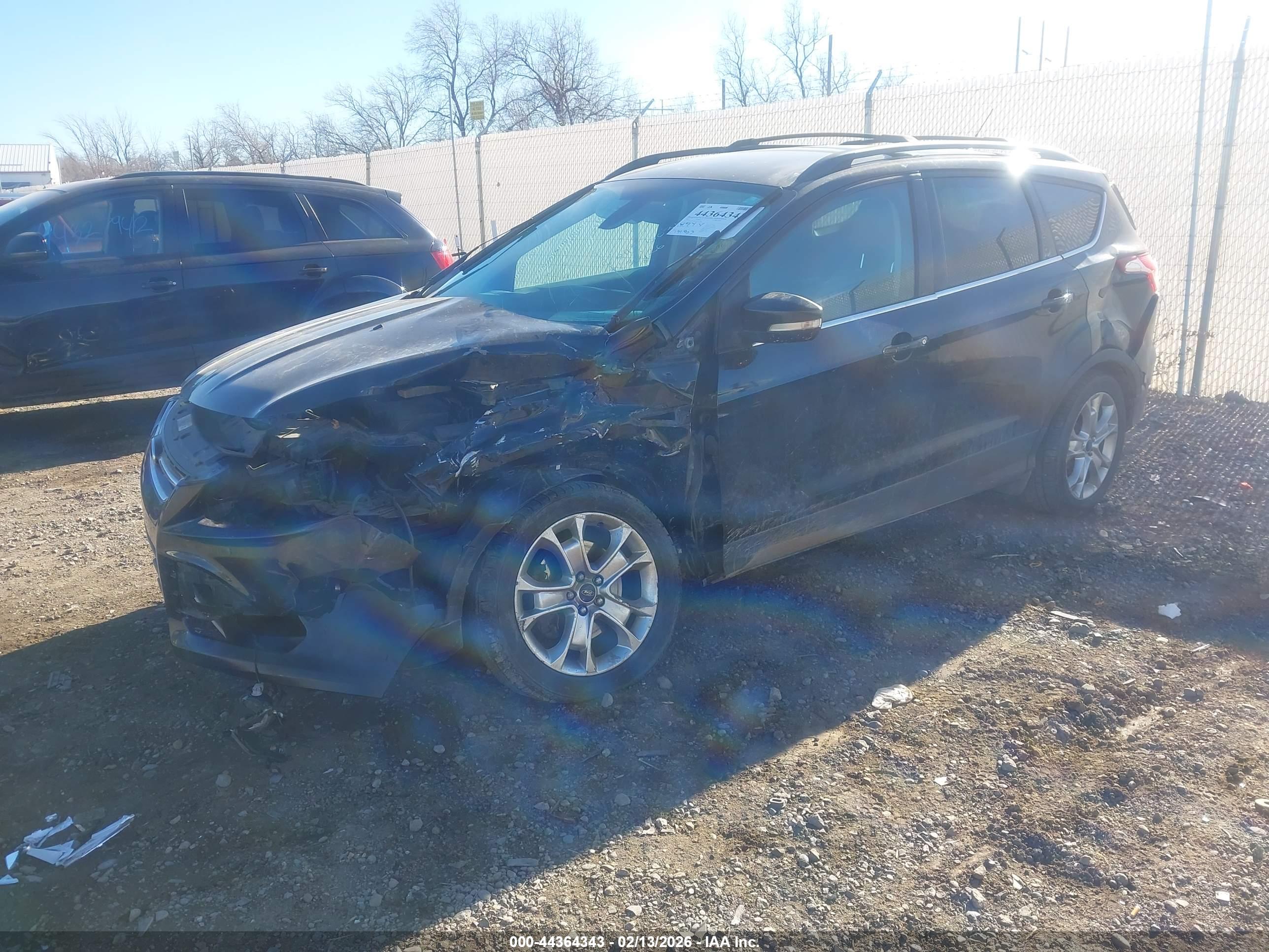 FORD ESCAPE image 2