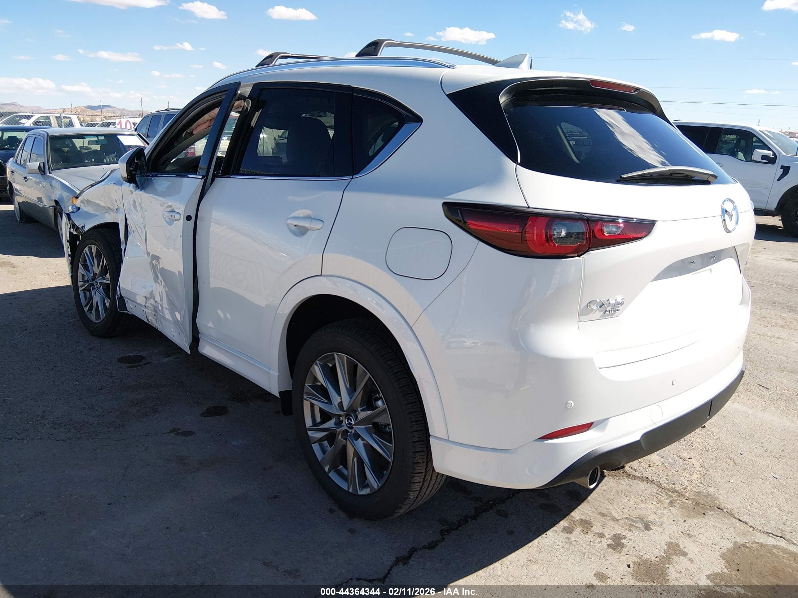 MAZDA CX-5 image 3