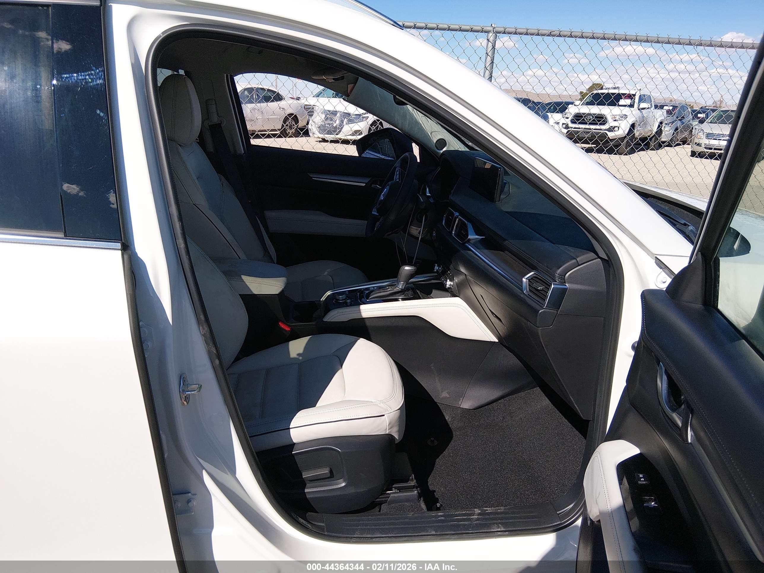 MAZDA CX-5 image 5