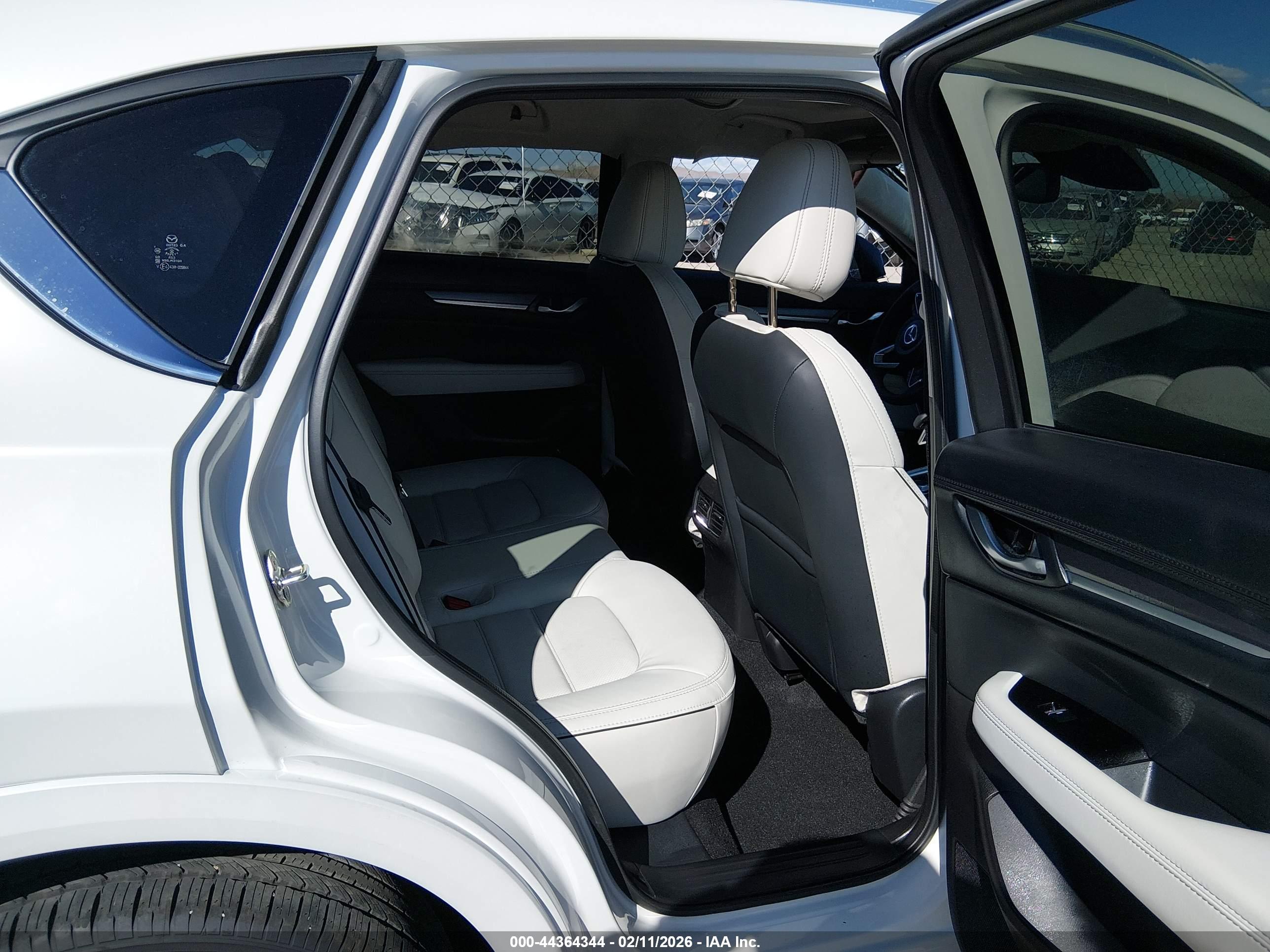 MAZDA CX-5 image 8