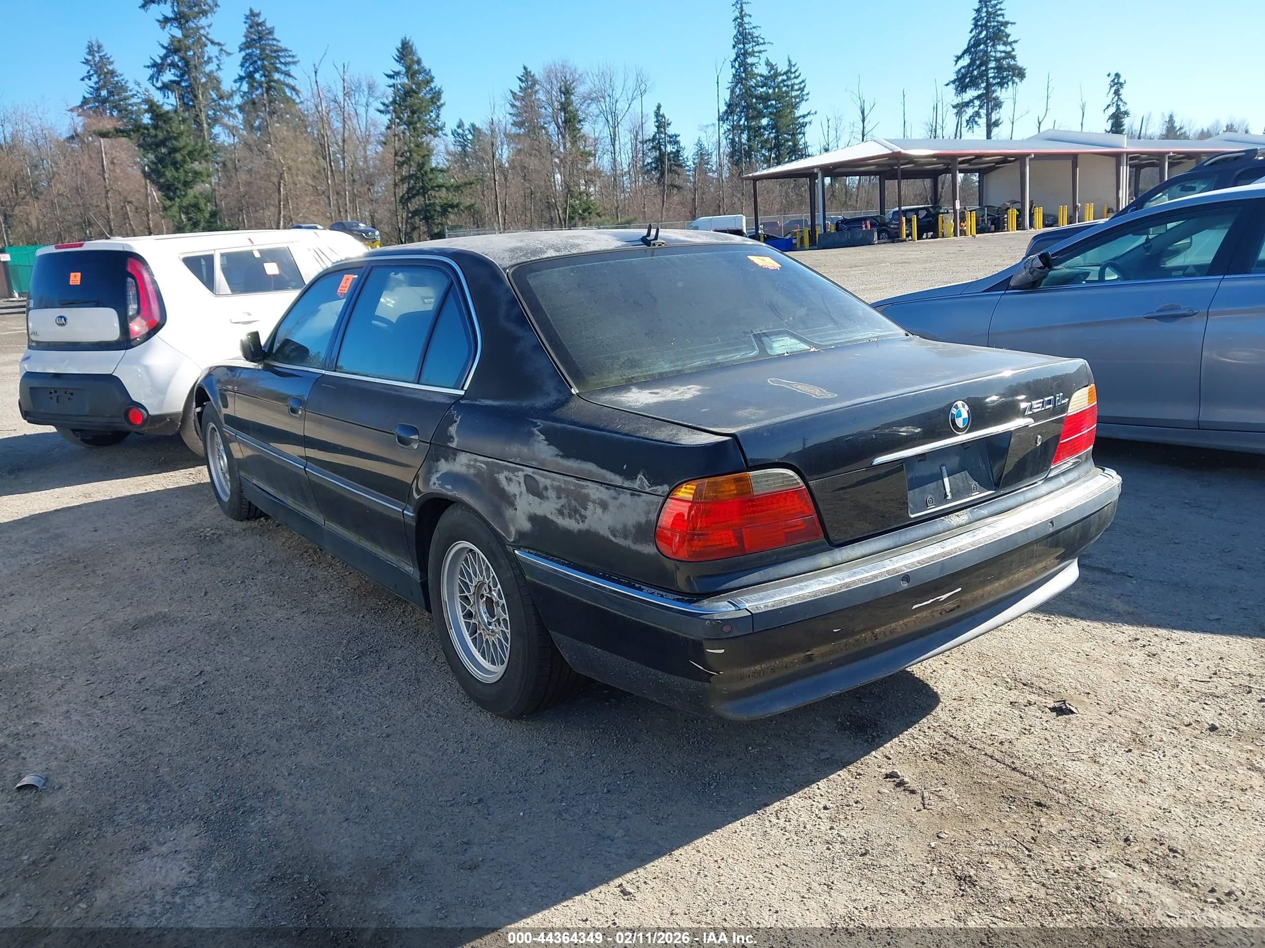 BMW 750IL image 3