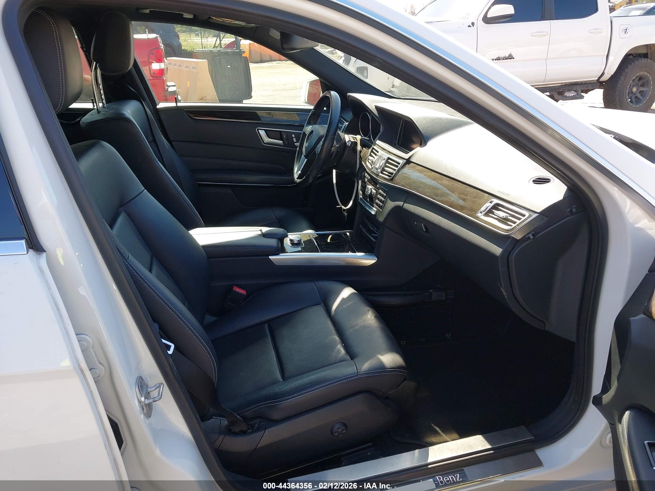 MERCEDES-BENZ E image 5