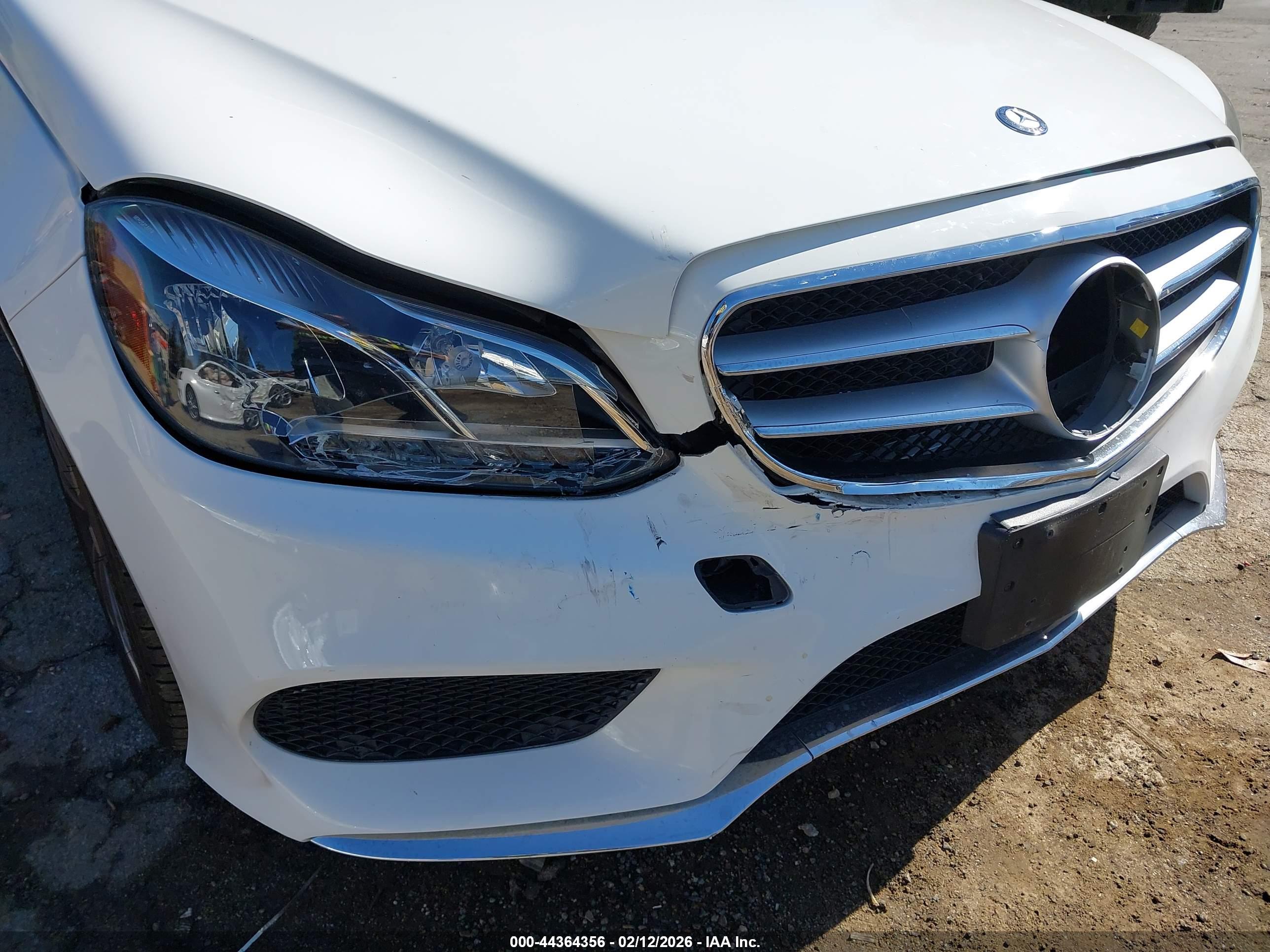 MERCEDES-BENZ E image 6