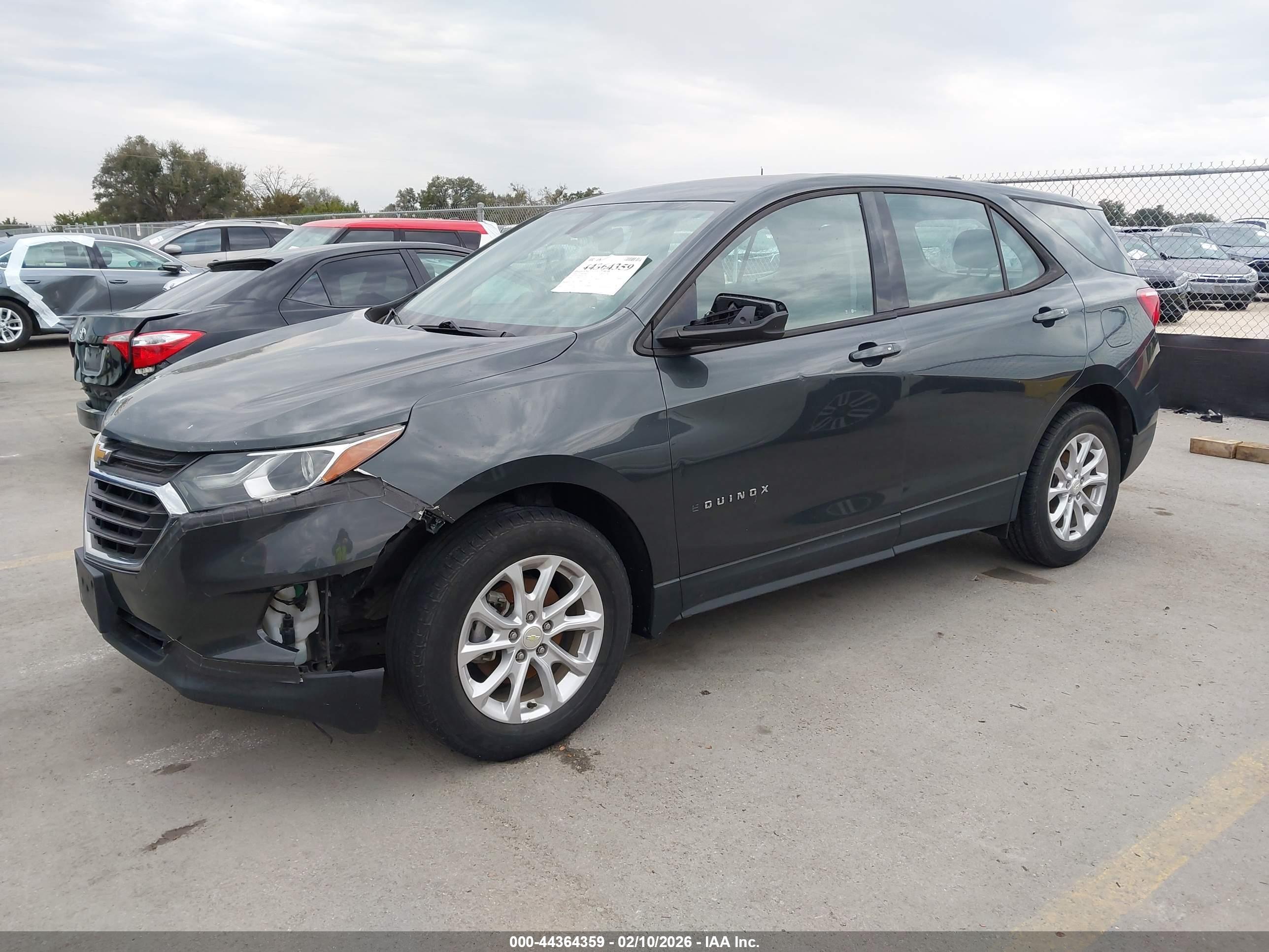 CHEVROLET EQUINOX image 2