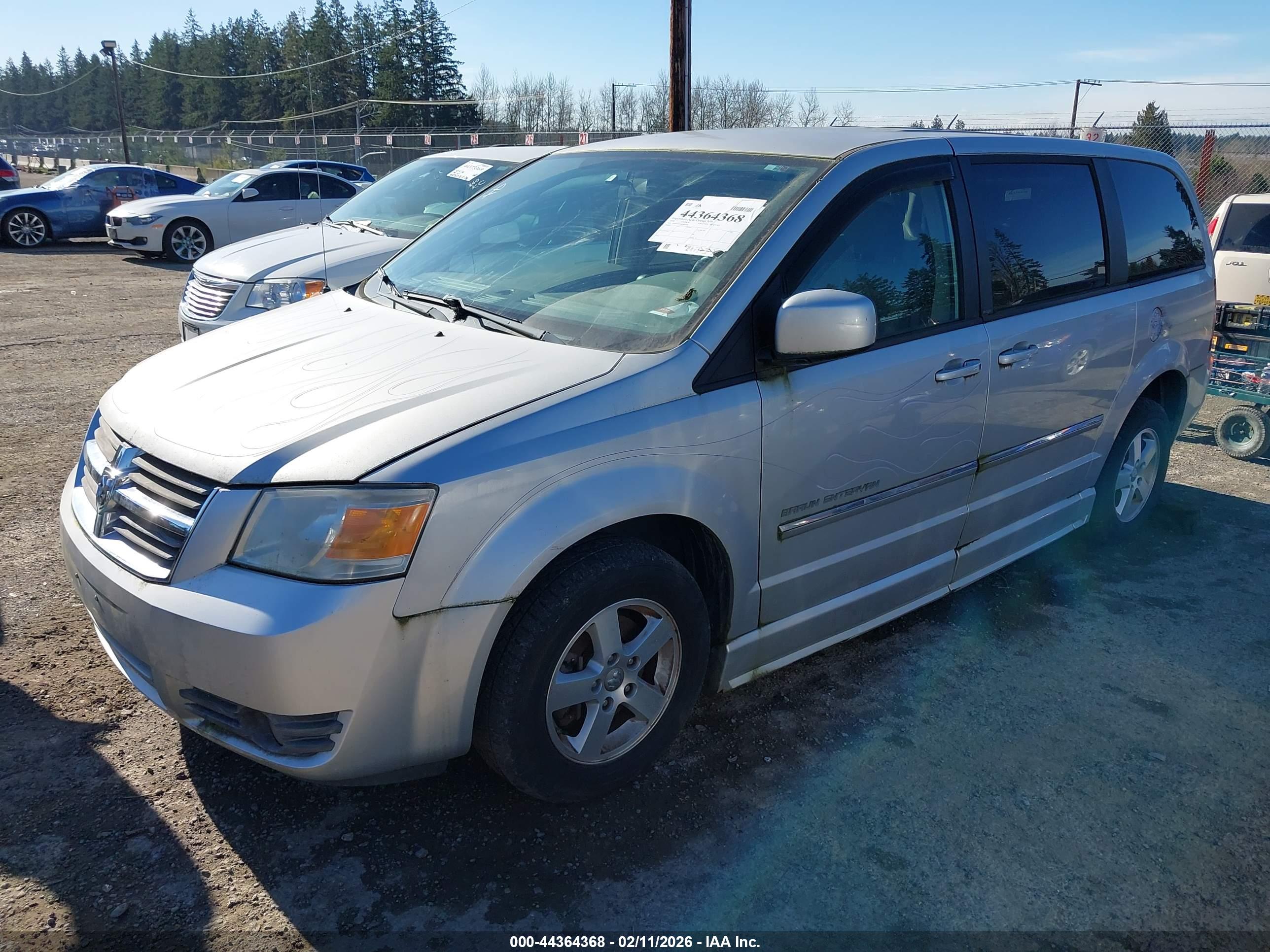 DODGE GRAND image 2
