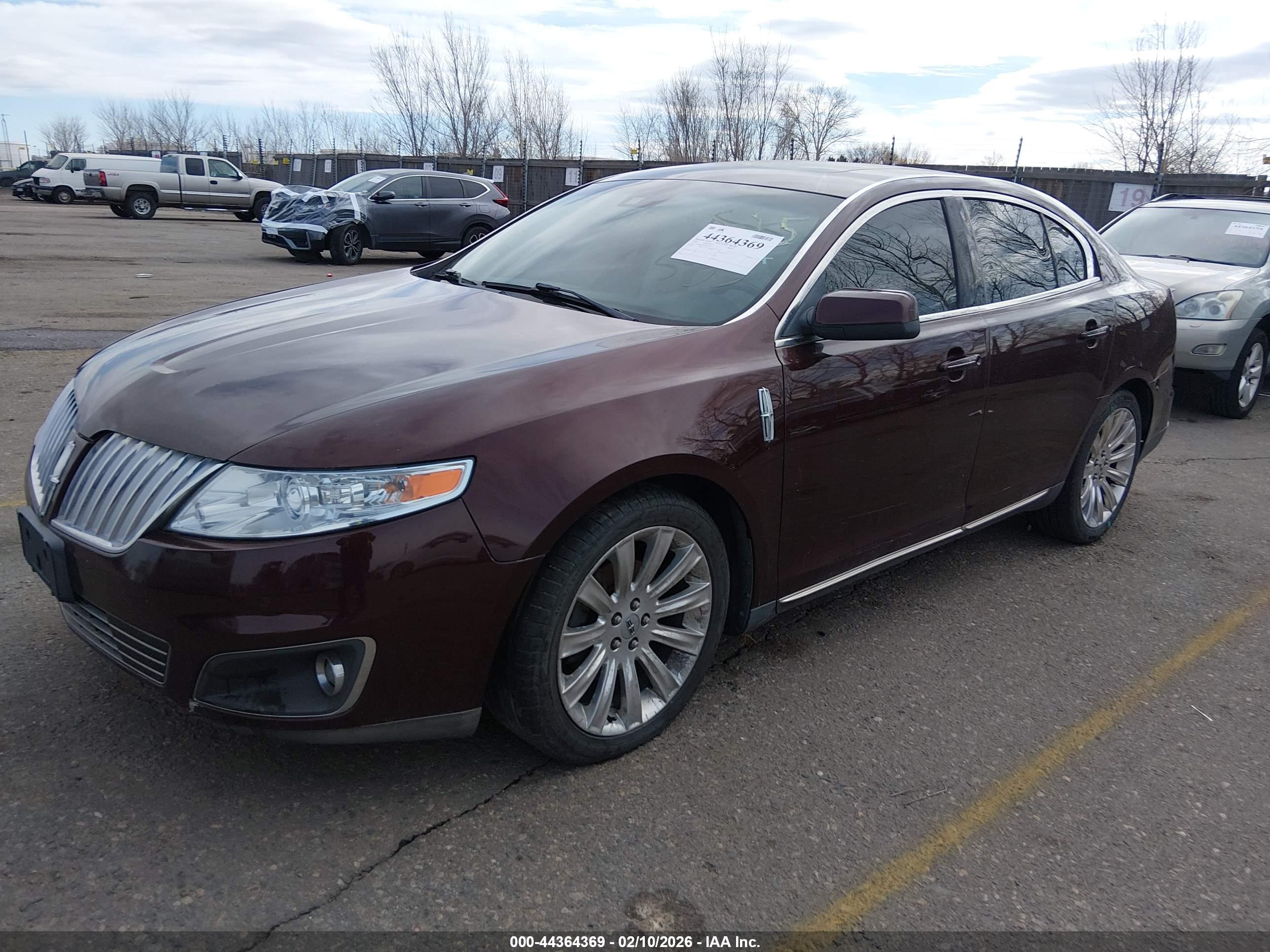 LINCOLN MKS image 2