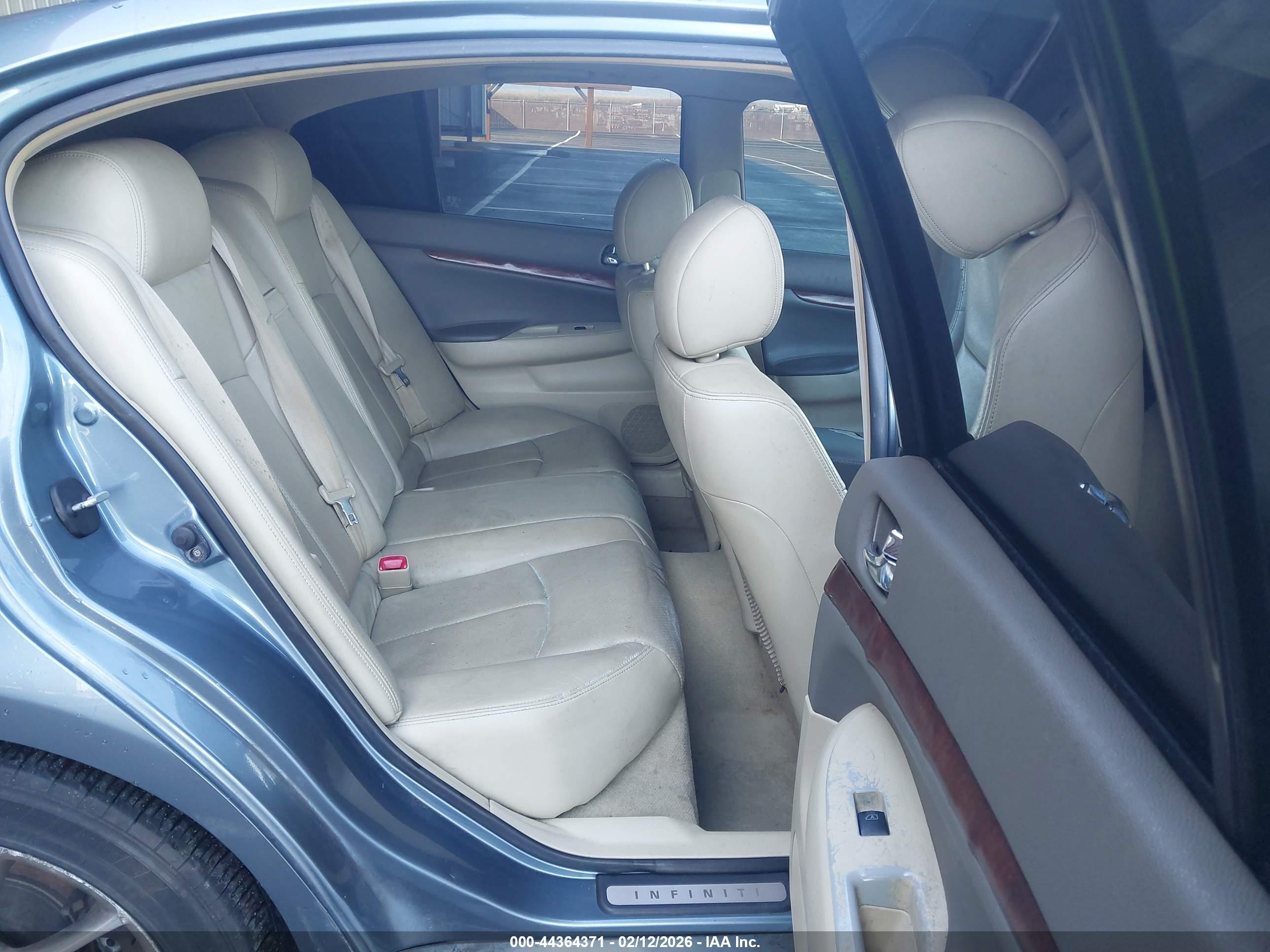 INFINITI G35 image 8