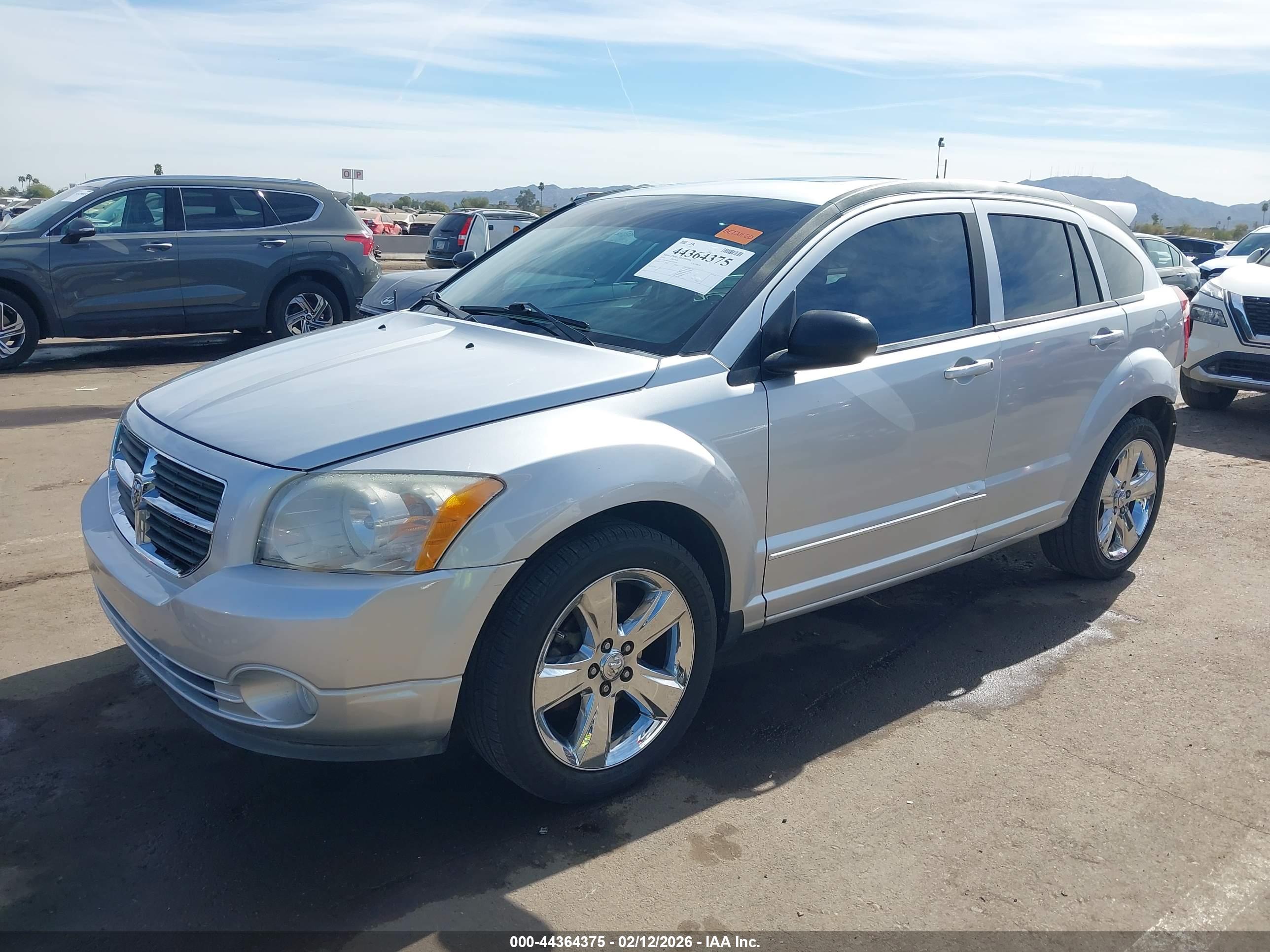 DODGE CALIBER image 2