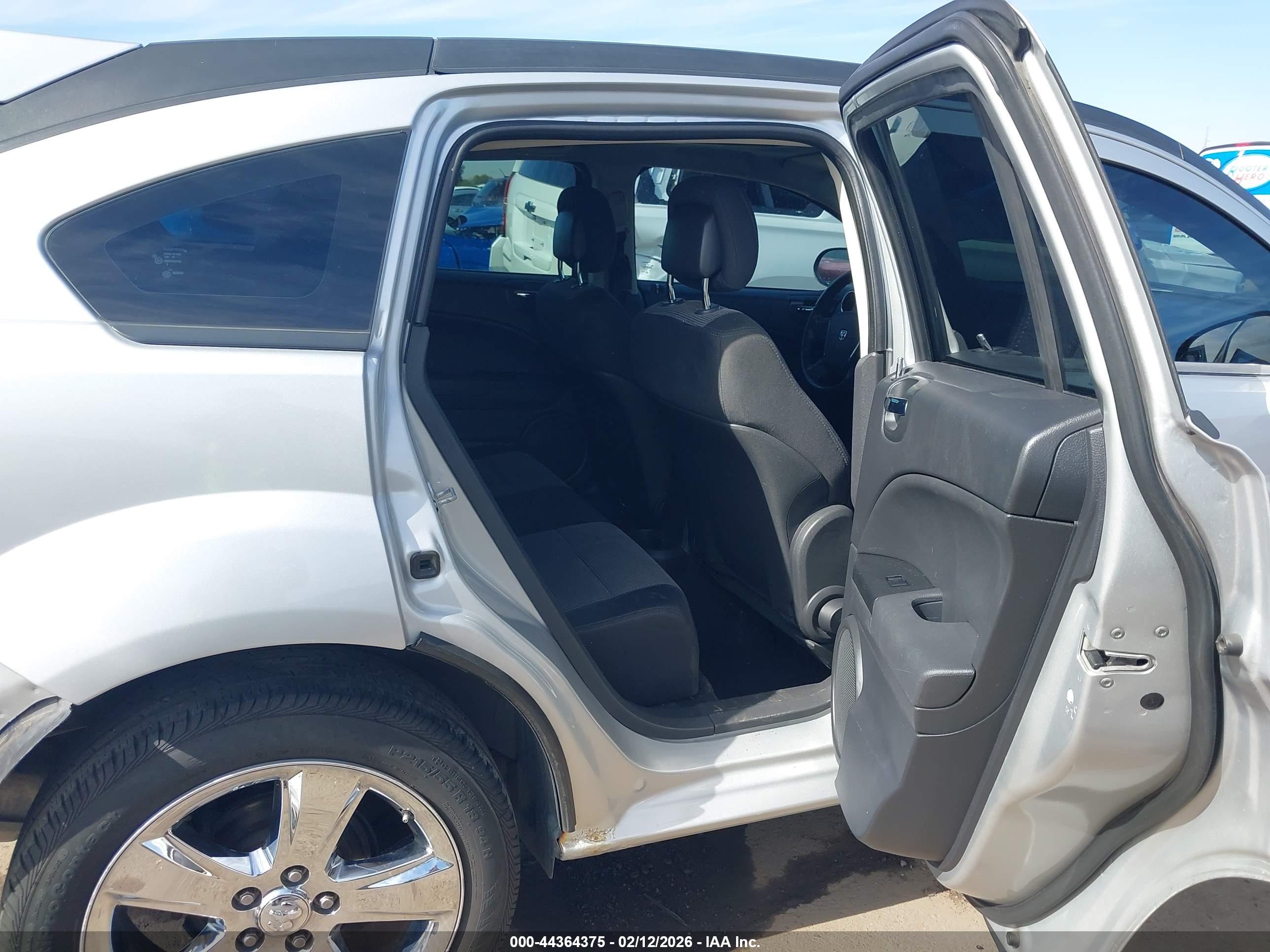 DODGE CALIBER image 8