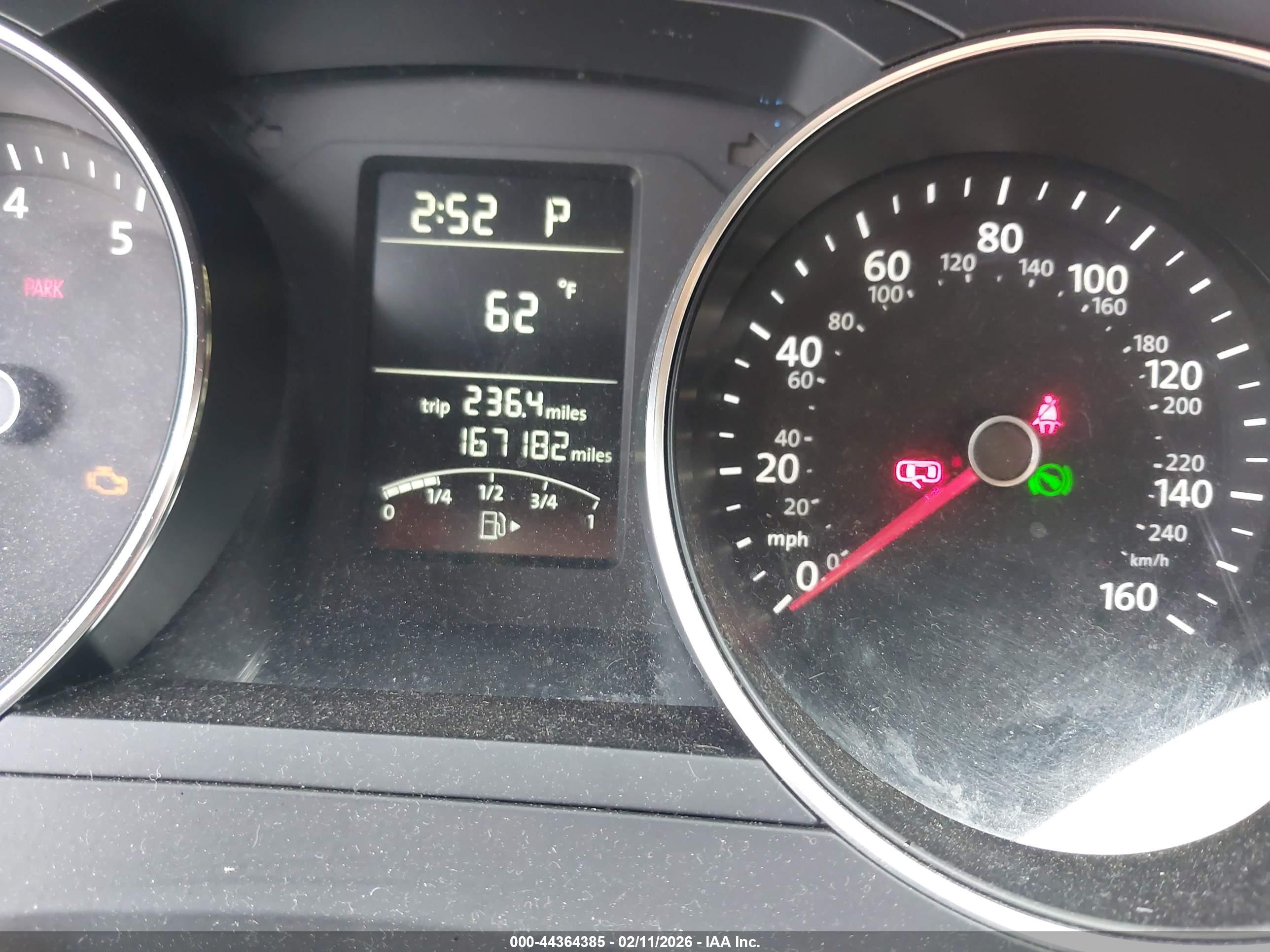 VOLKSWAGEN JETTA image 7