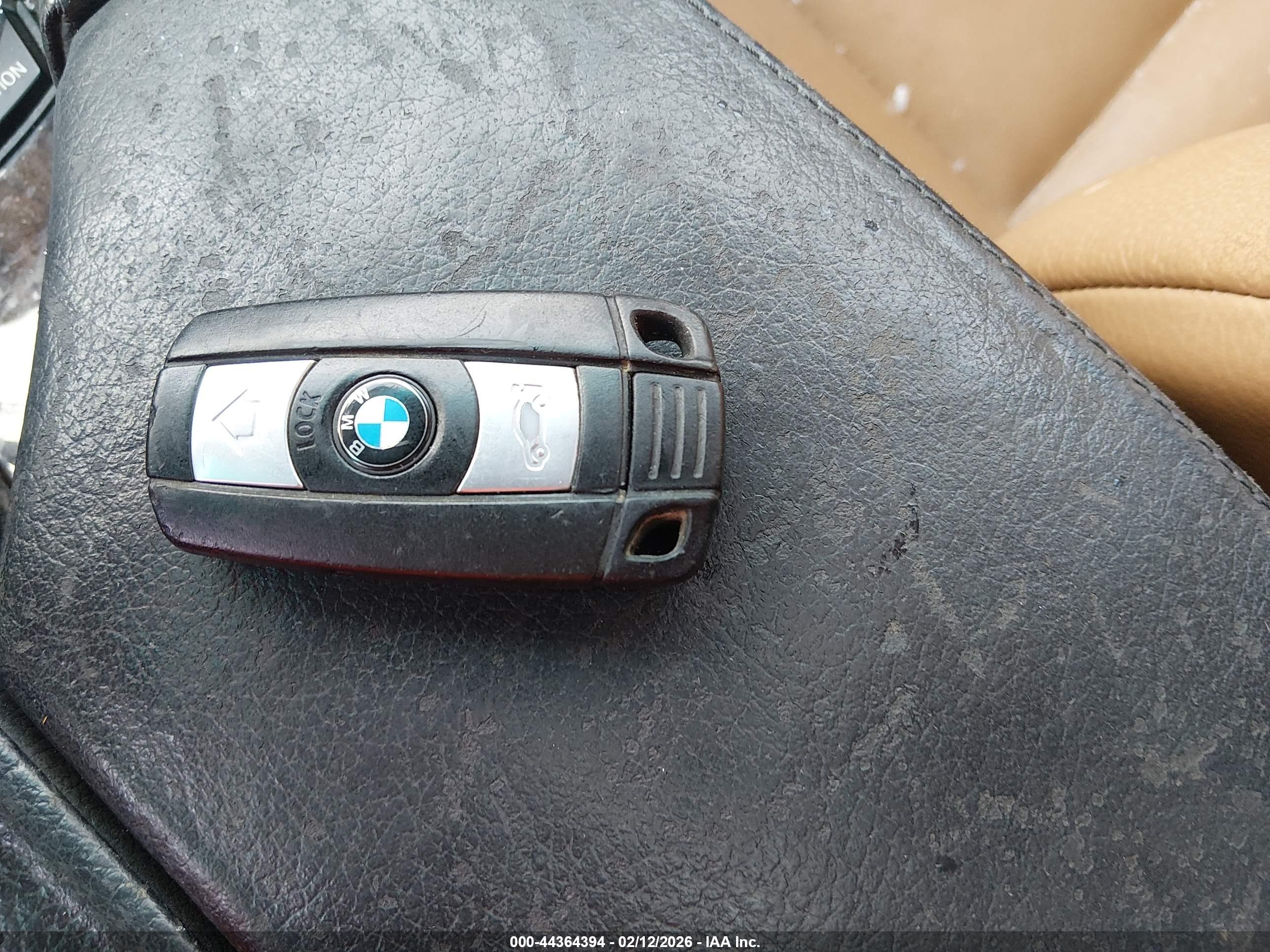 BMW 528I image 11
