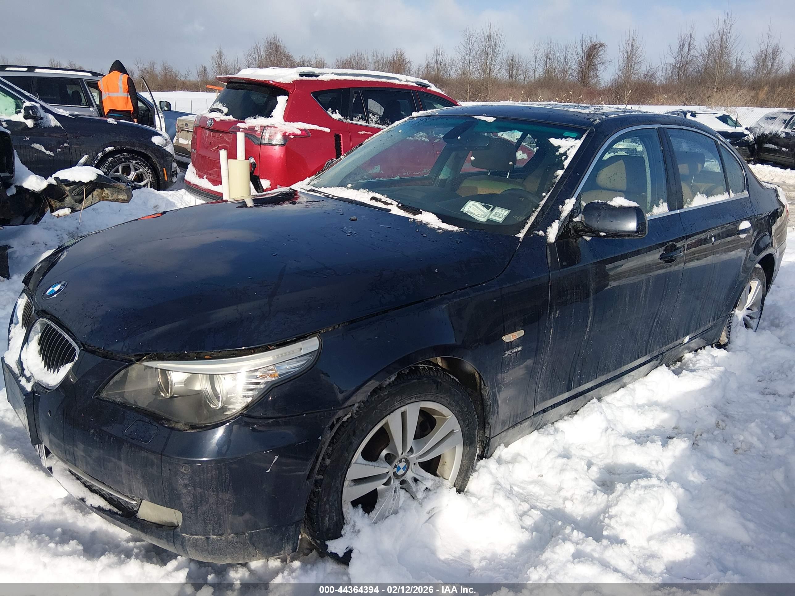 BMW 528I image 2