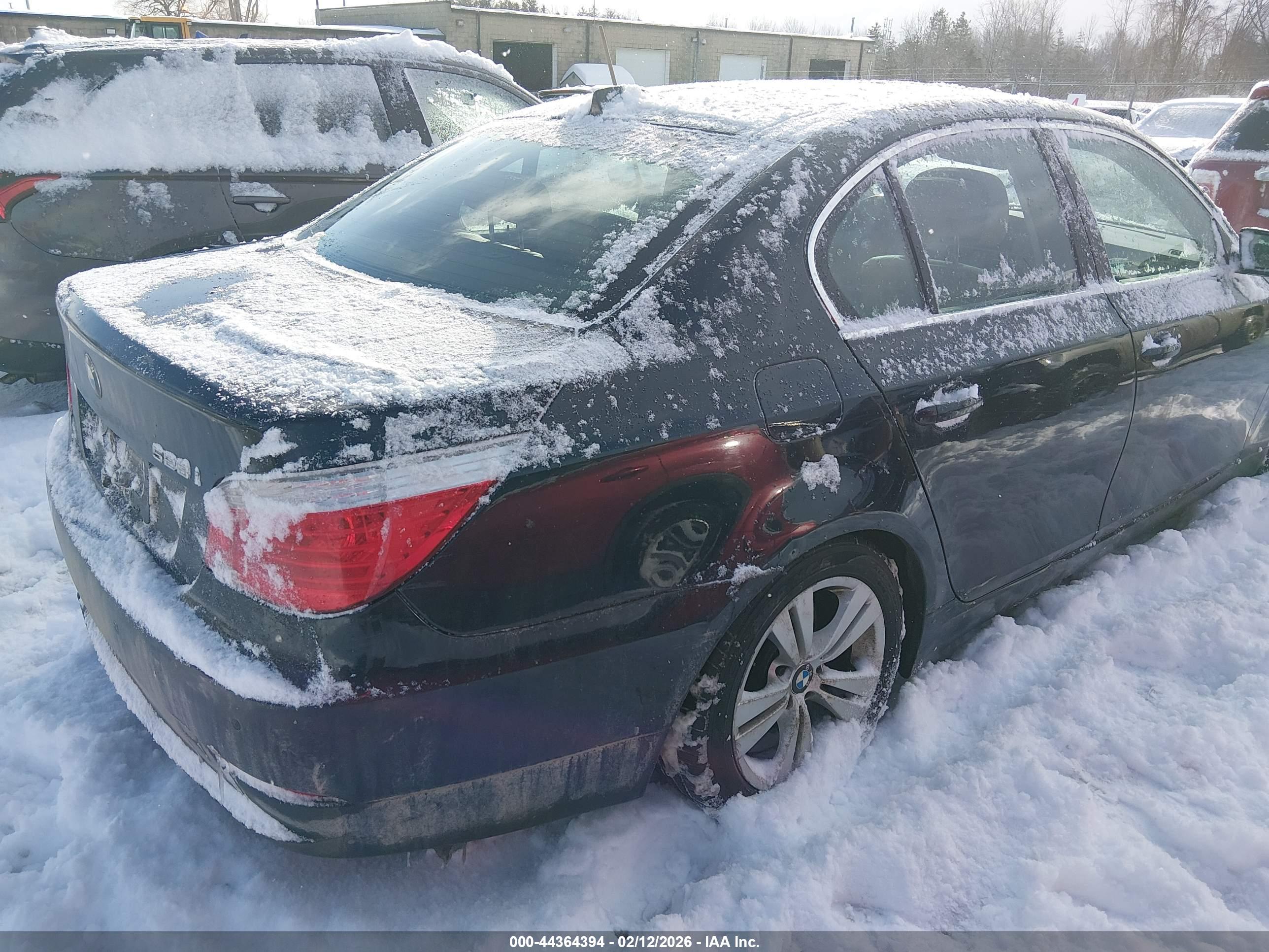 BMW 528I image 4