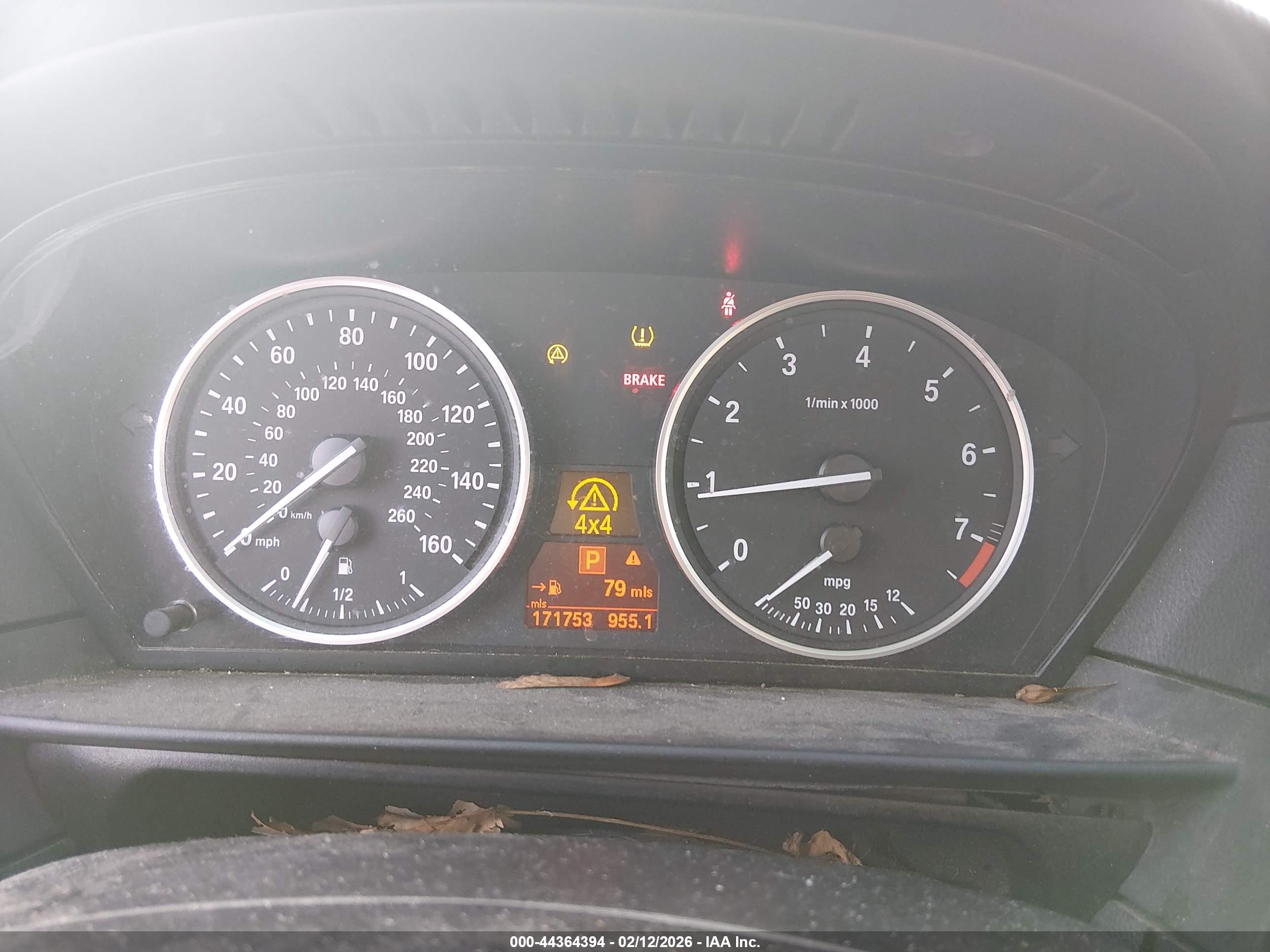 BMW 528I image 7
