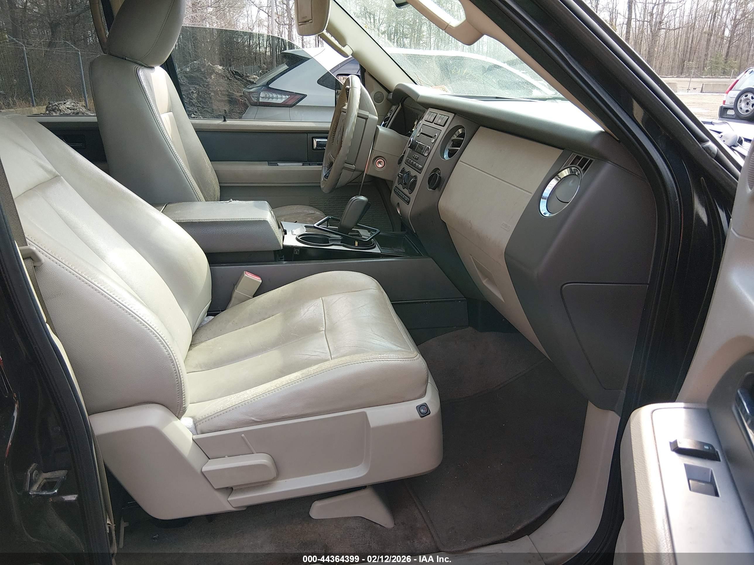FORD EXPEDITION image 5