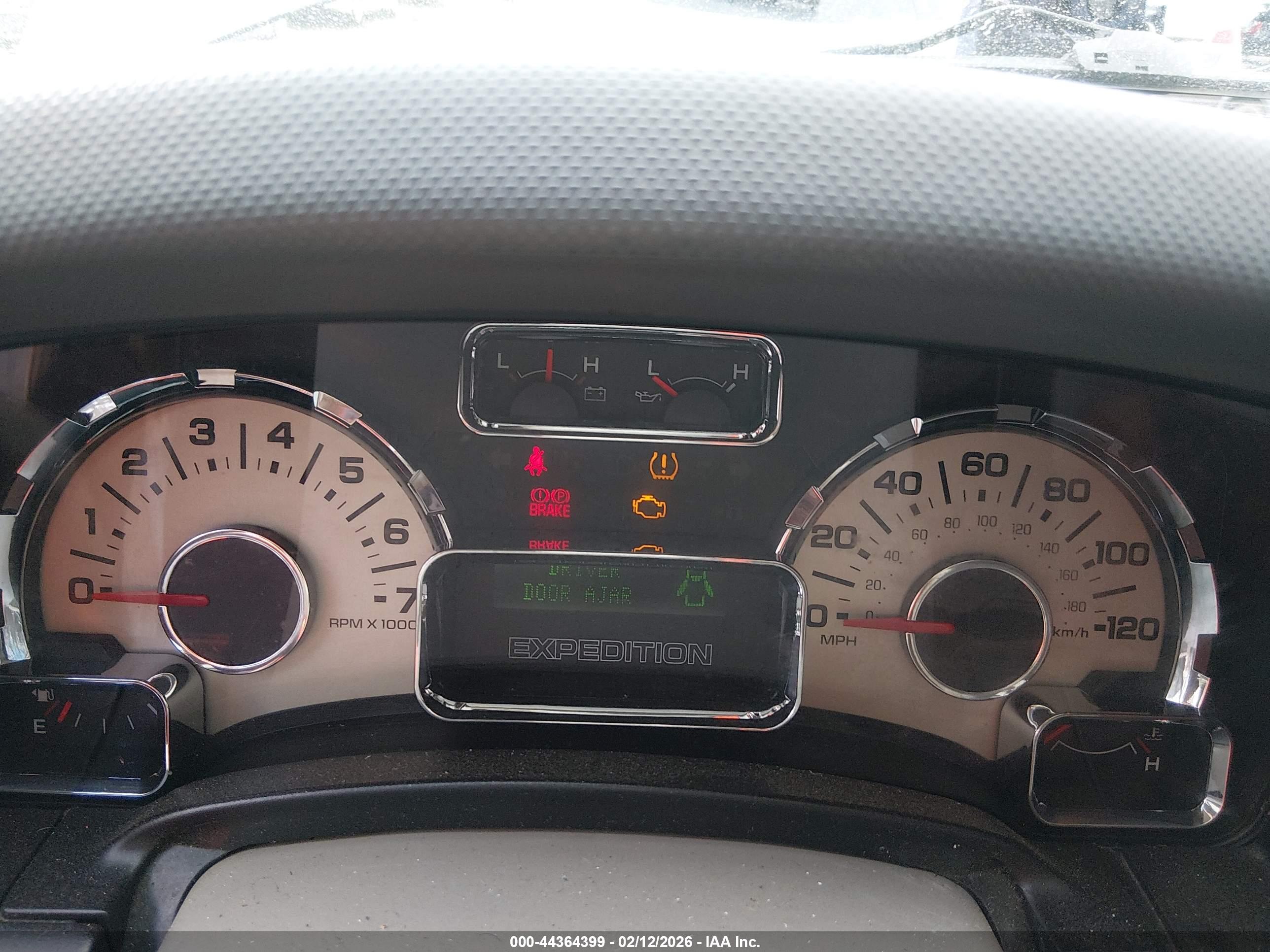 FORD EXPEDITION image 7
